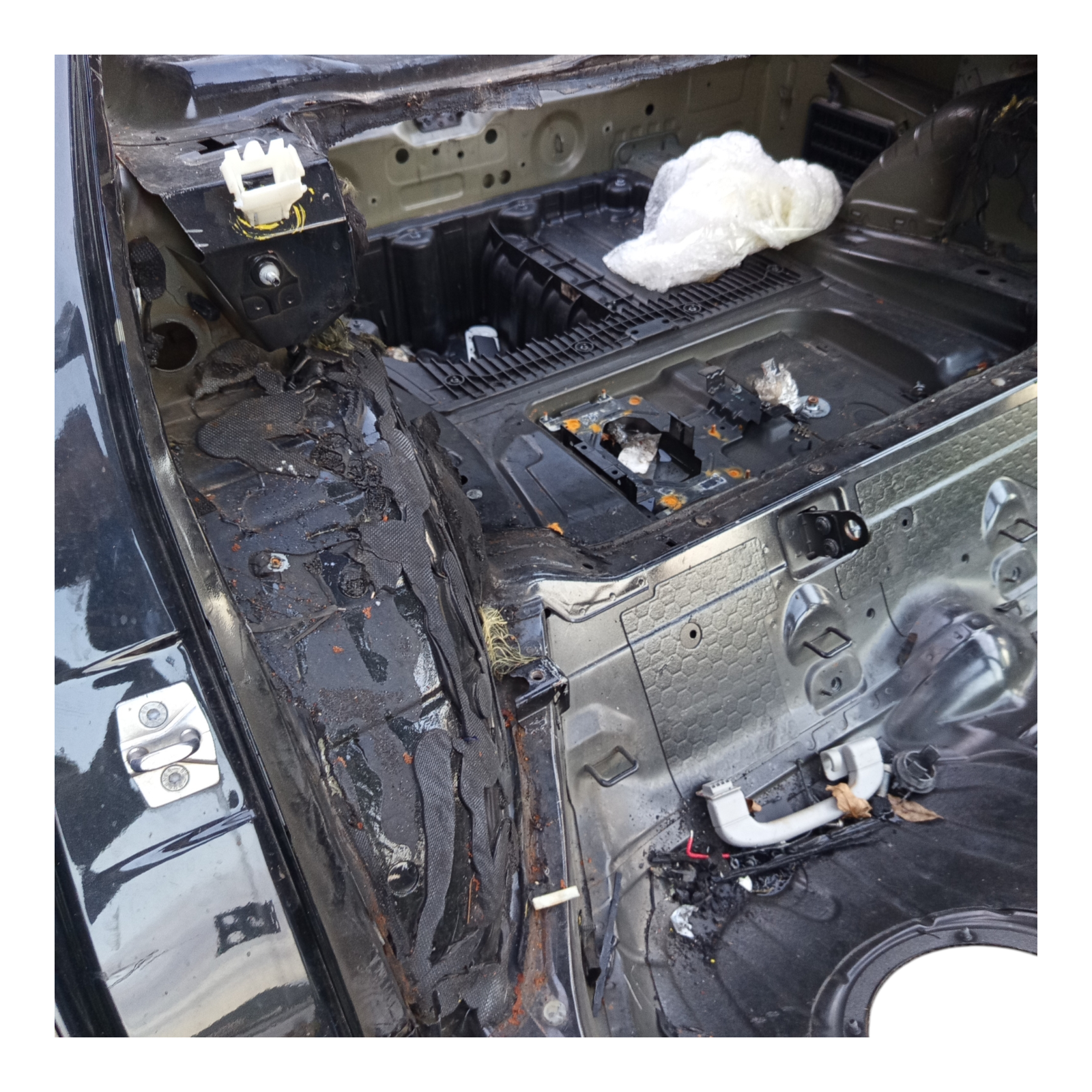 recorte lata monobloco parte de baixo bmw 325i 2007 A 2012 4