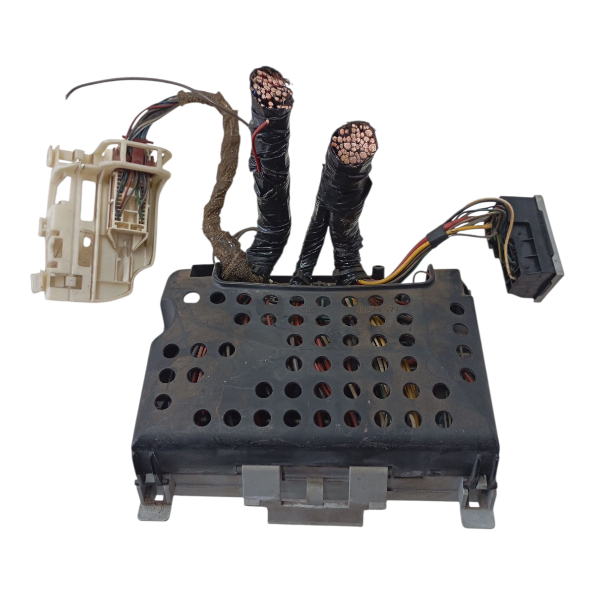 Caixa Fusivel Central Eletrica Painel Astra Ano 1999 A 2002 4