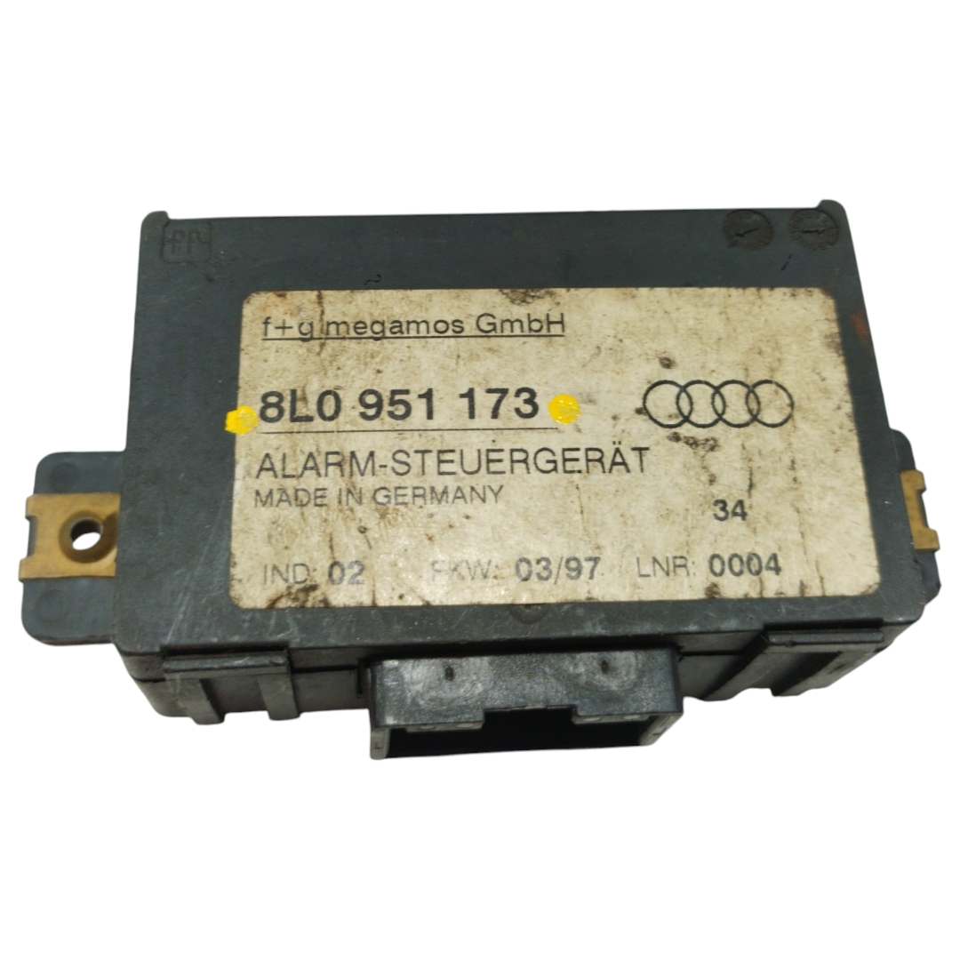 Módulo Central Alarme Audi A3 A8 1996 1997 1998 A 2002 V261