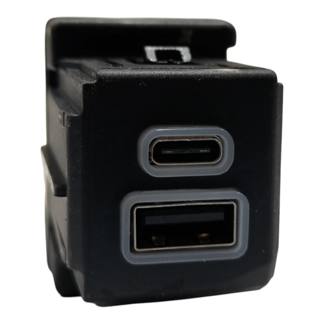 Entrada Usb Auxiliar Rampage Laramie 2.0 2024