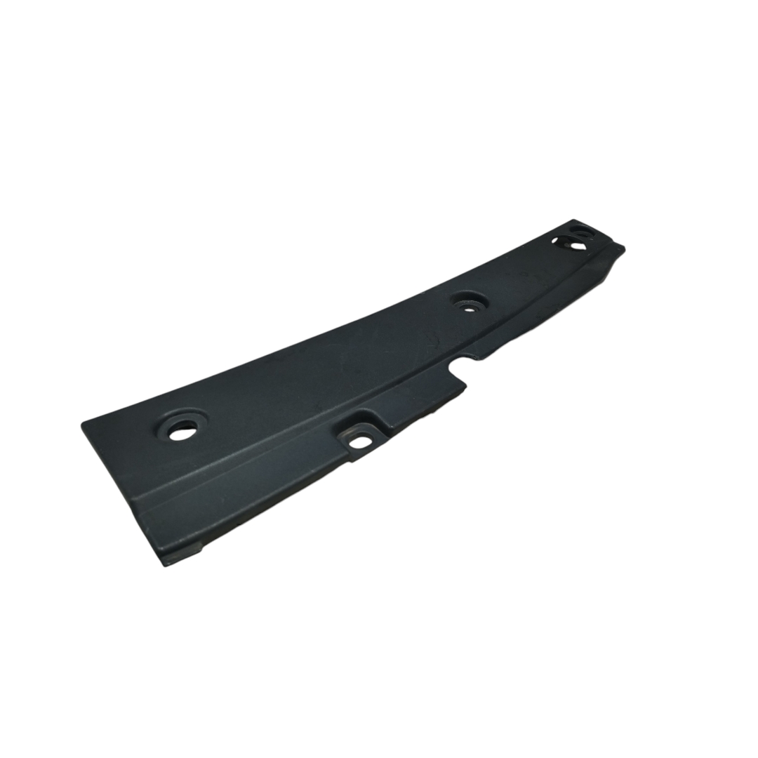 moldura direita painel frontal byd king GL 2025