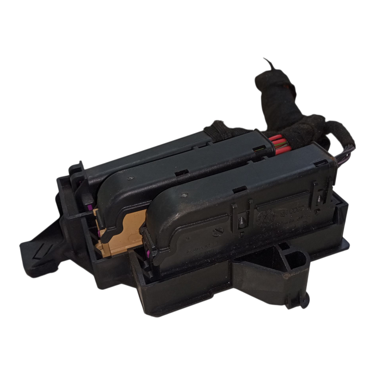 Suporte Tomada Fusível Relé Audi A4 2.0 2012 2013  A 2016 3