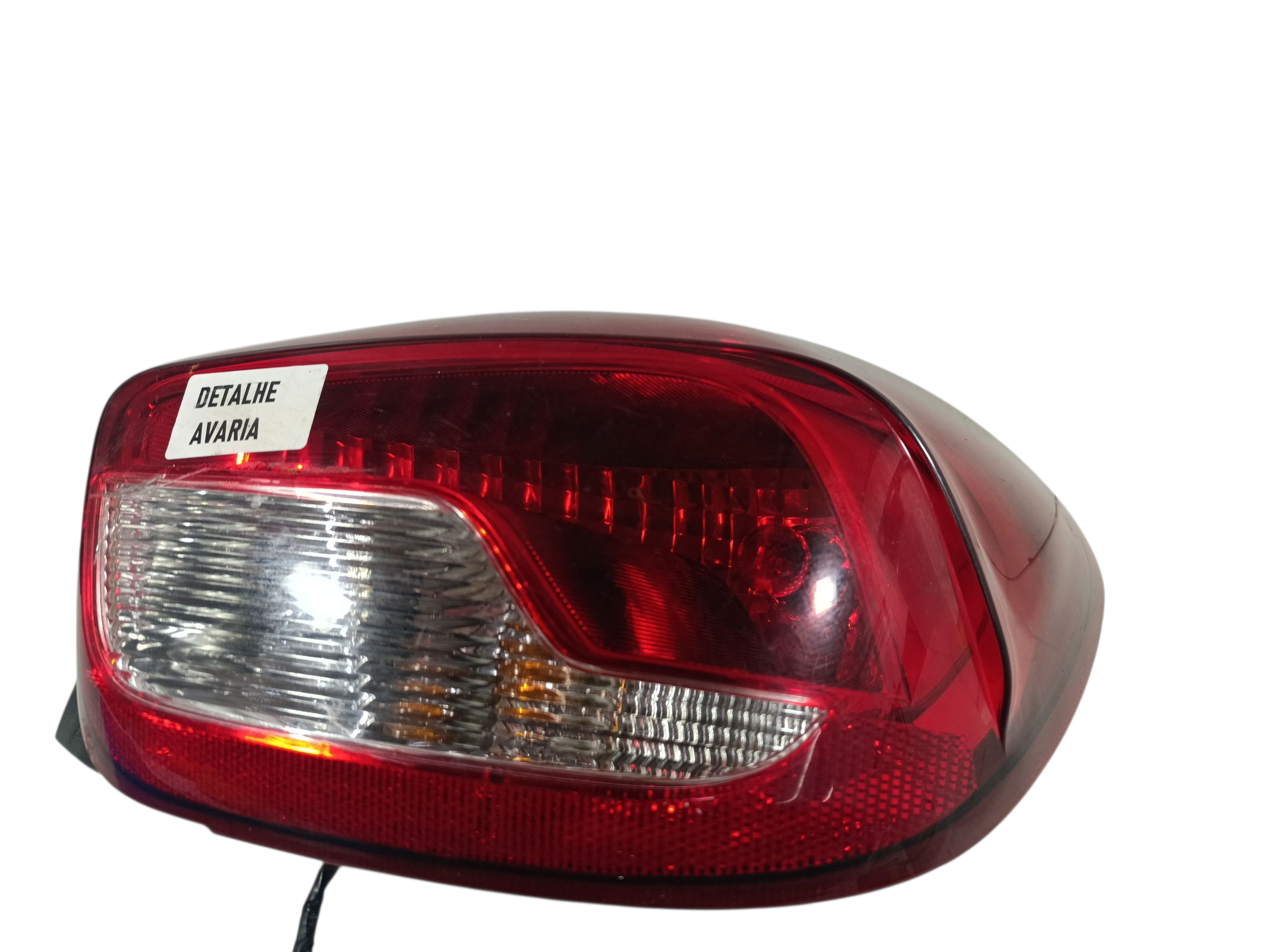 lanterna traseira direita Renault Kwid zen 2 2025 avaria