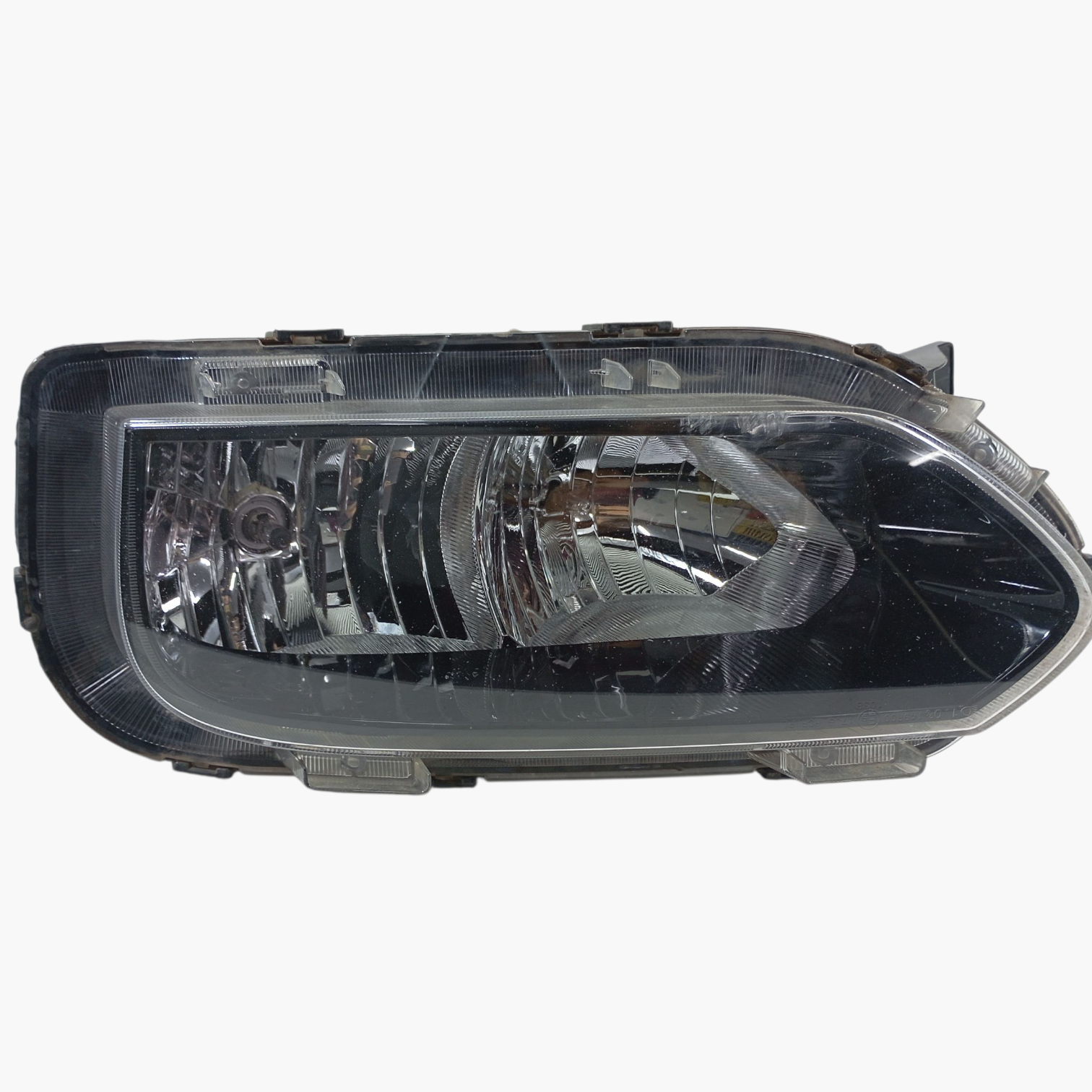 Farol esquerdo inferior Renault Kwid Intense 2 1.0 2023 Recuperado