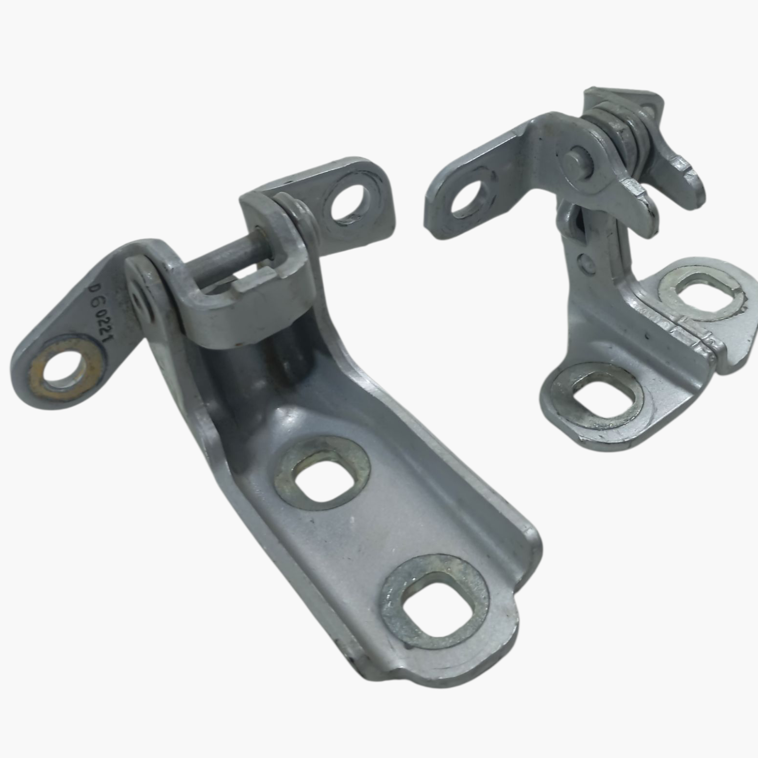 Dobradiça Porta Traseira Direita Chevrolet Cruze Lt Nb 1.4 2022