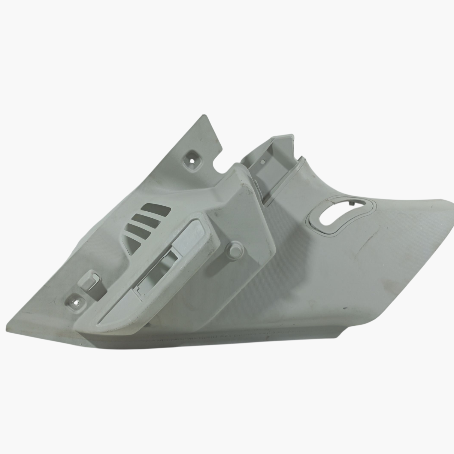 Moldura coluna porta malas traseiro direito Fiat Pulse Tf200 1.0 2023