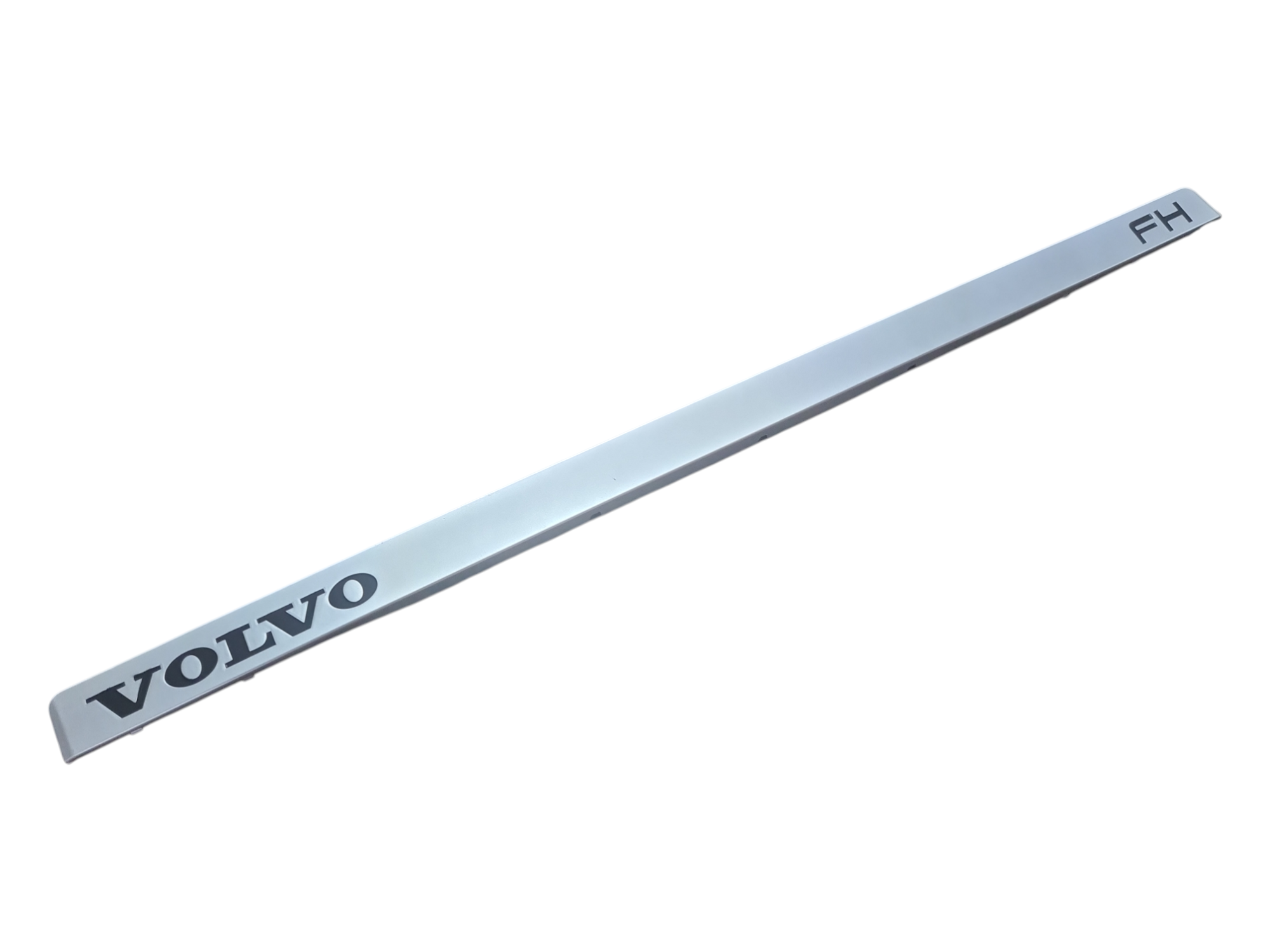 Friso painel frontal cabine Volvo FH 2010 A 2014 Detalhe