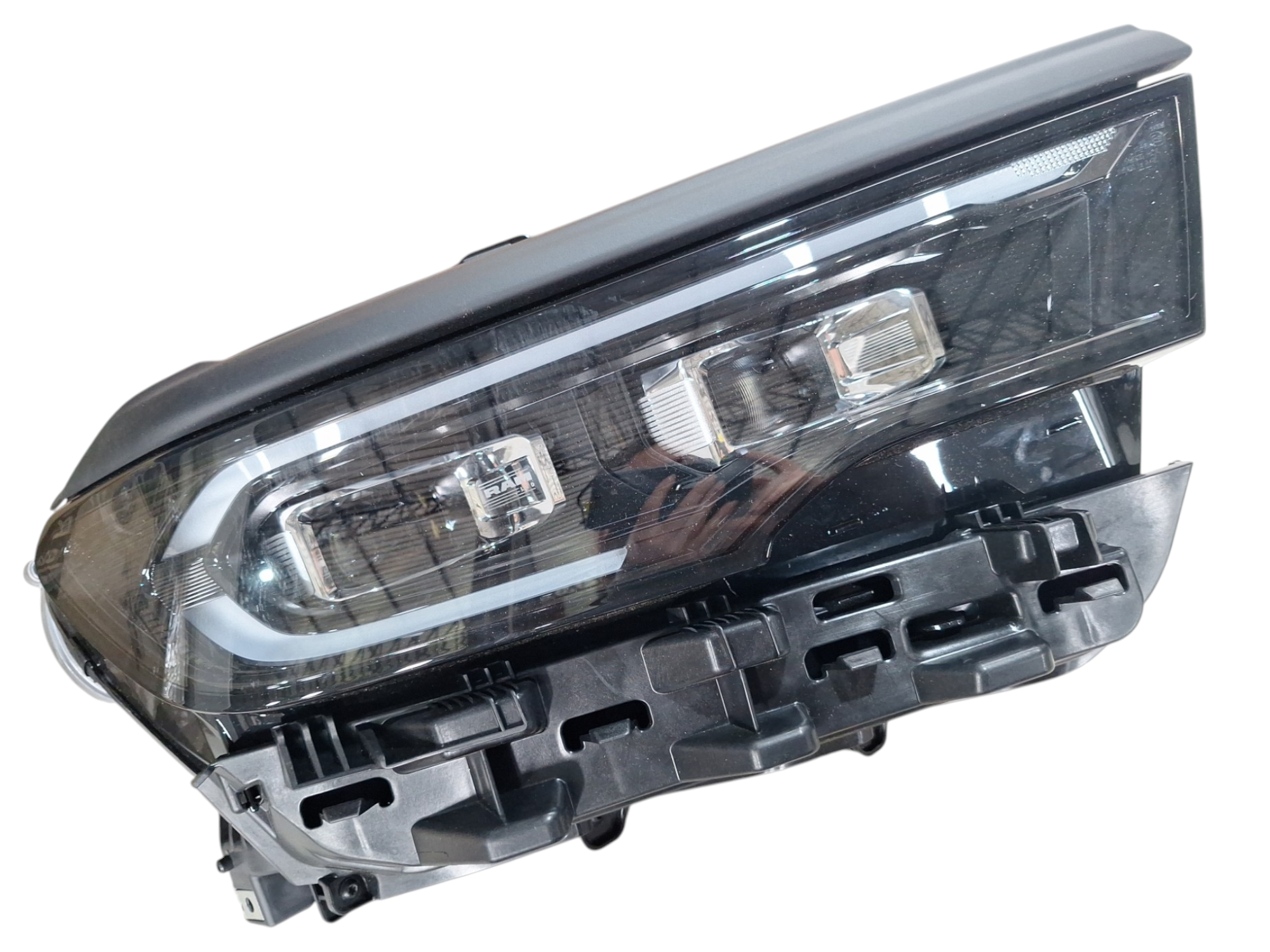 Farol dianteiro direito ram Rampage 2023 2025 com detalhes
