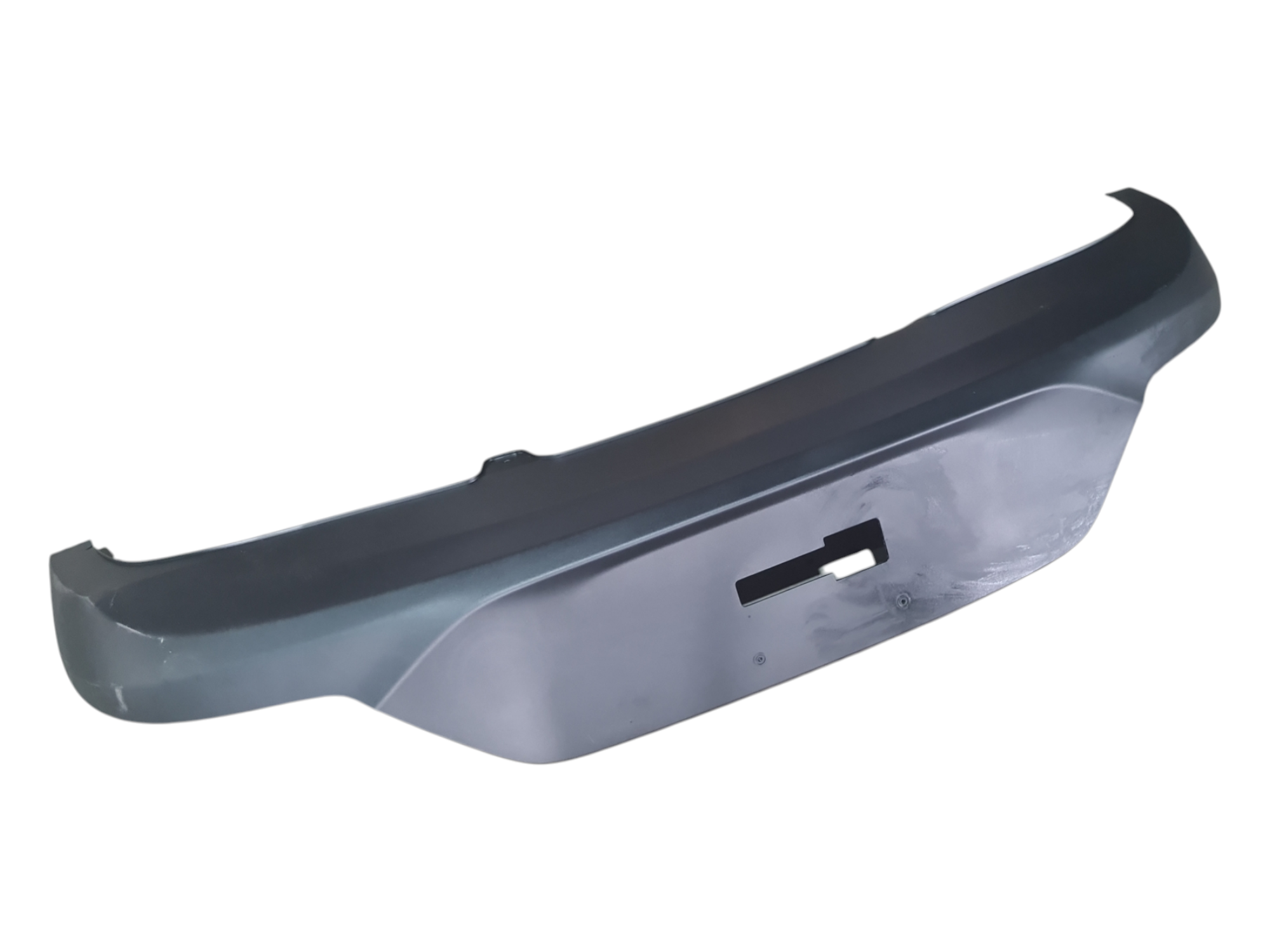 Moldura inferior parachoque traseiro Chevrolet Onix 2019