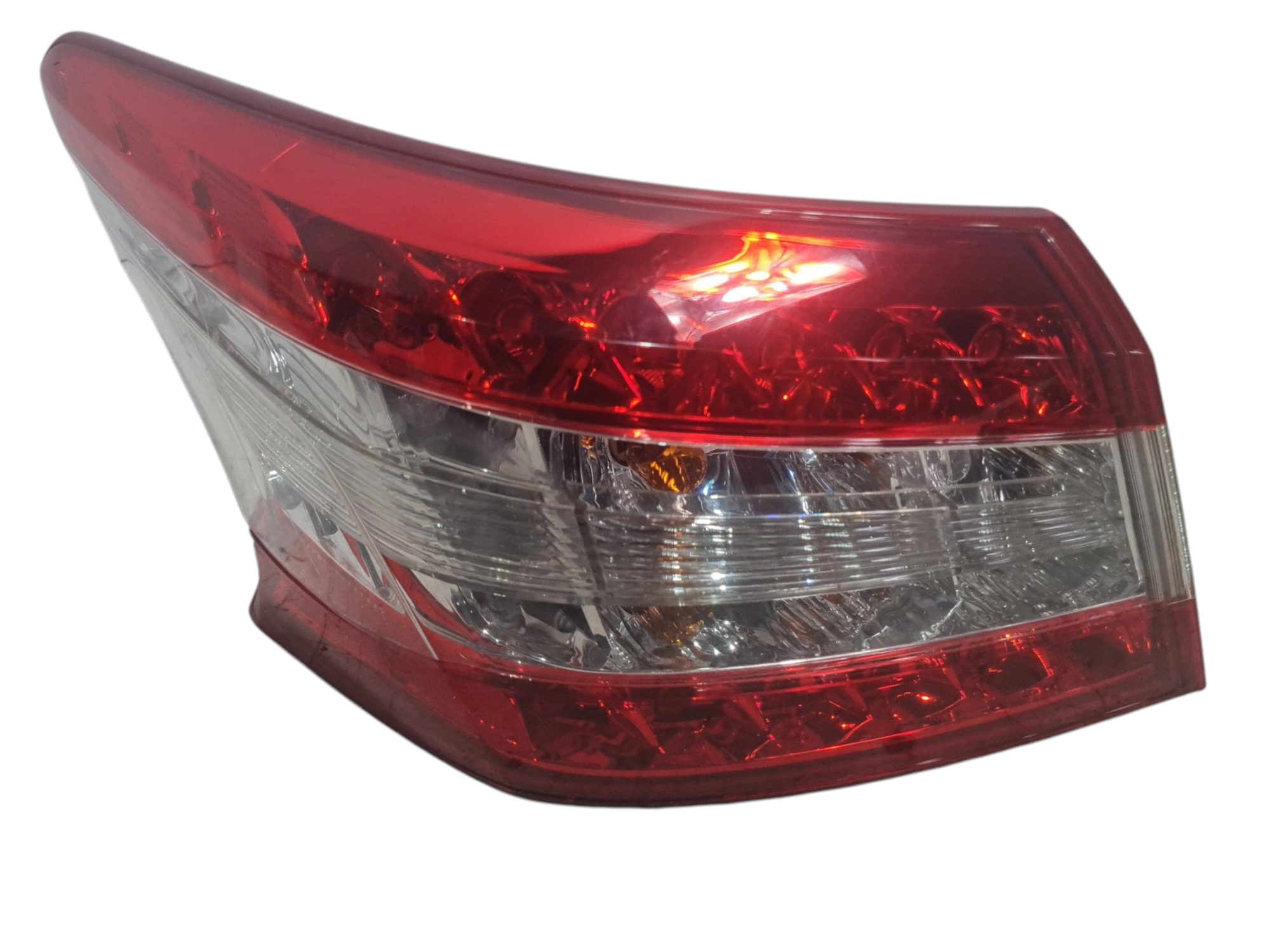 Lanterna traseira esquerda Nissan Sentra ano 2015 a 2016