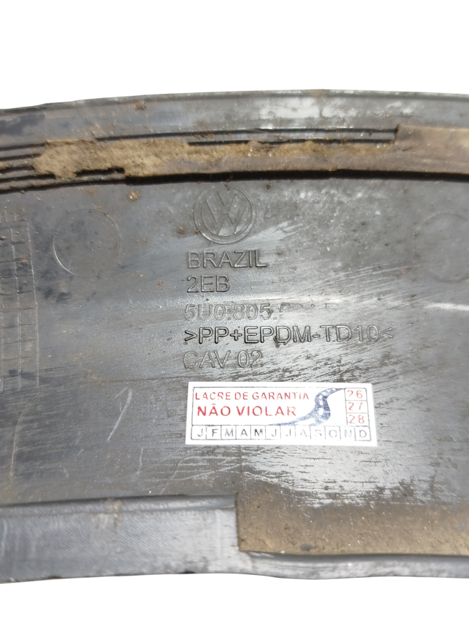 Moldura Parachoquetras Esq Vw Fox 2010 2