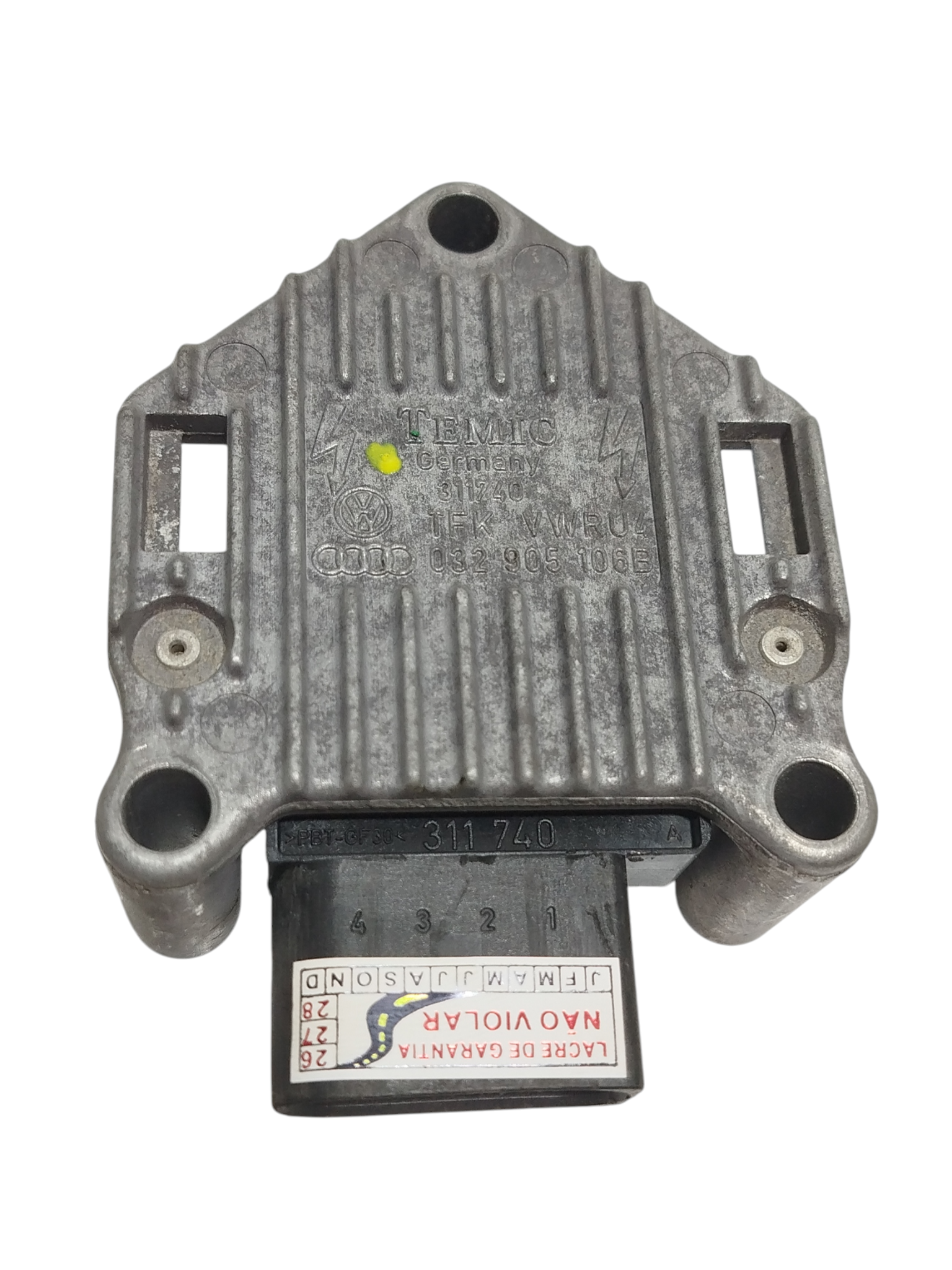 Suporte Bobina Ignição Tomada Vw Fox 2008 032905106b