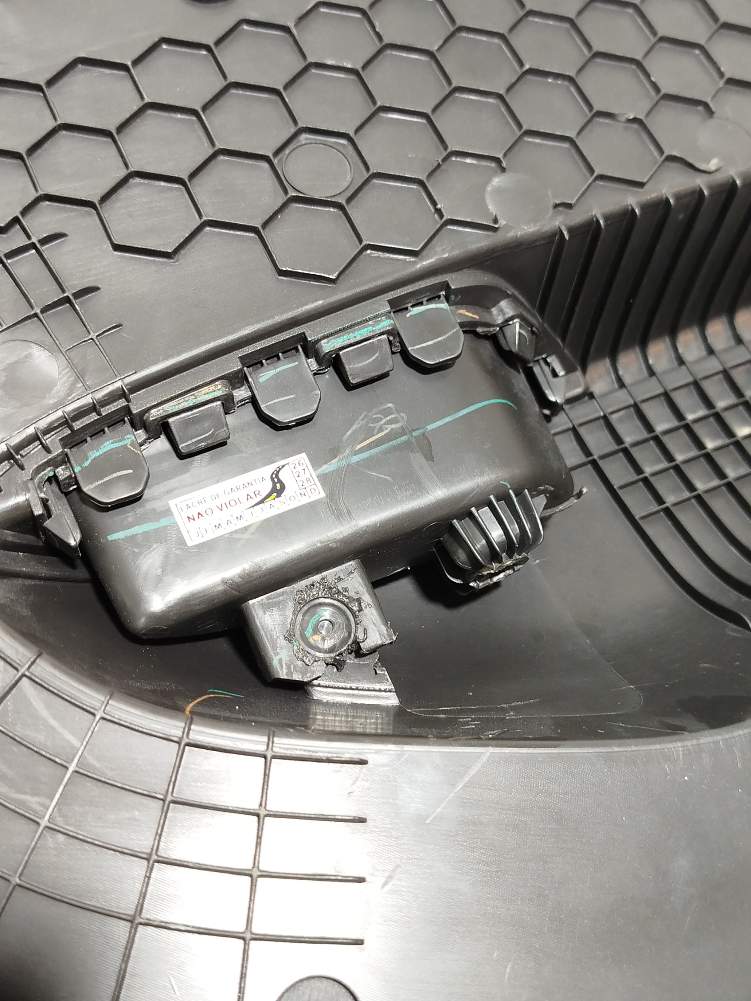 Forro Porta Traseira Esquerda GM Onix 2014 52041330 10