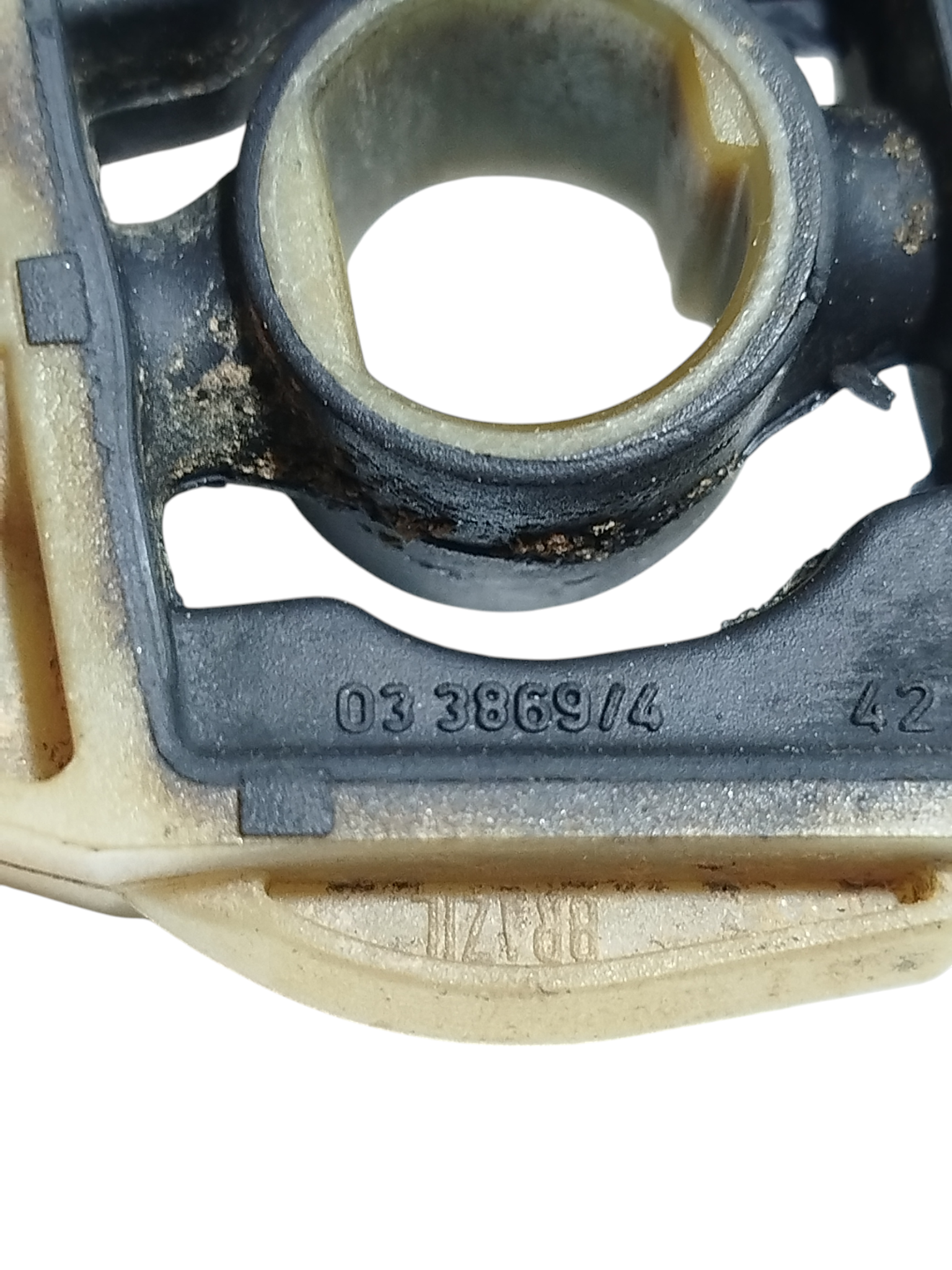 Suporte Coxim Radiador Volkswagen Saveiro Gol 2005 2