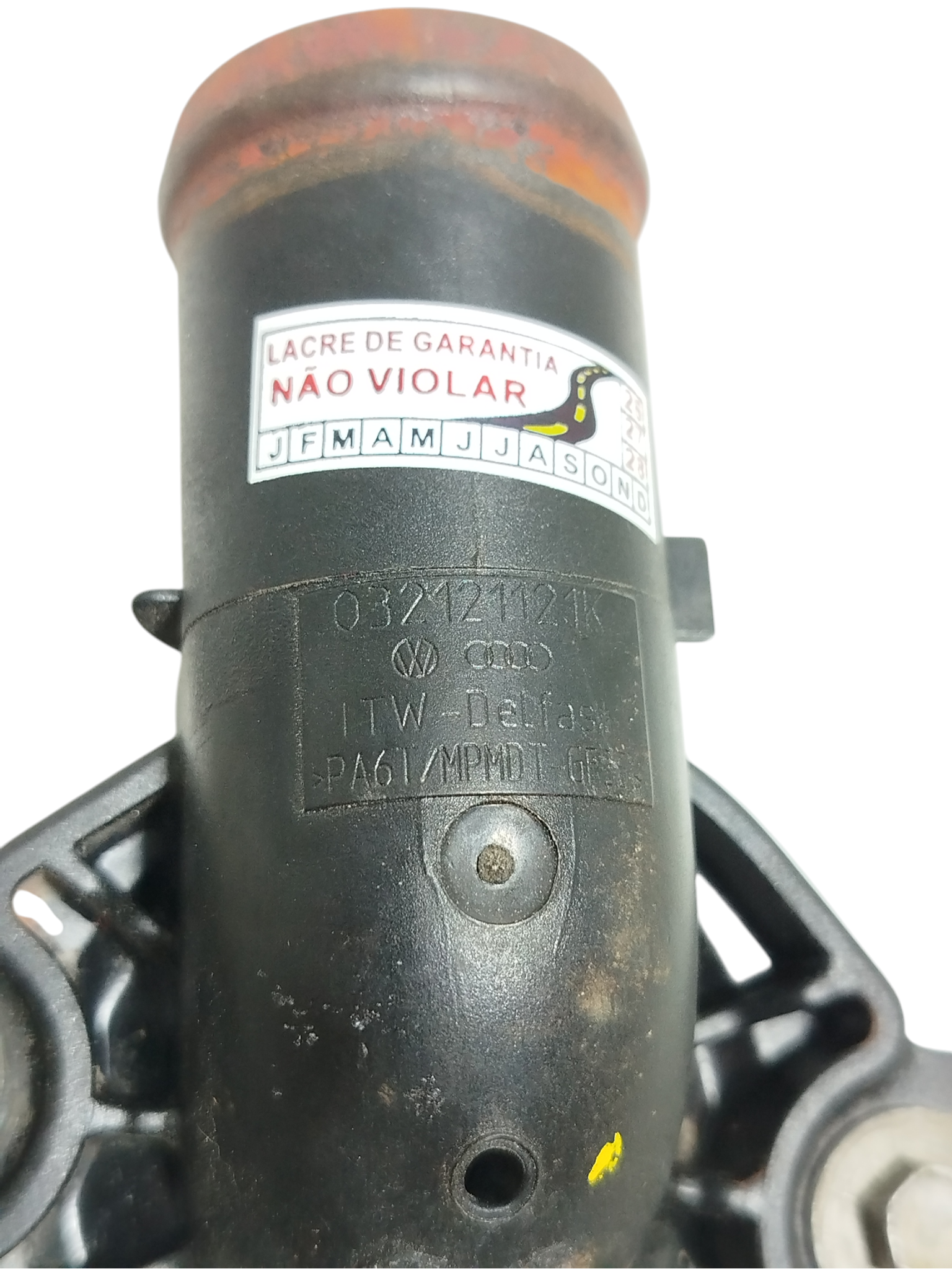Carcaça Valvula Termostática Vw Voyage 2012 Orig 032121121k 2