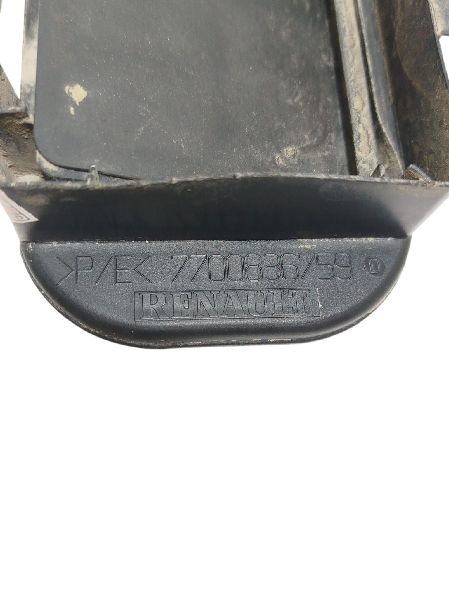 Difusor Saída Ar Carroceria Porta Malas Renault Clio 2001 1