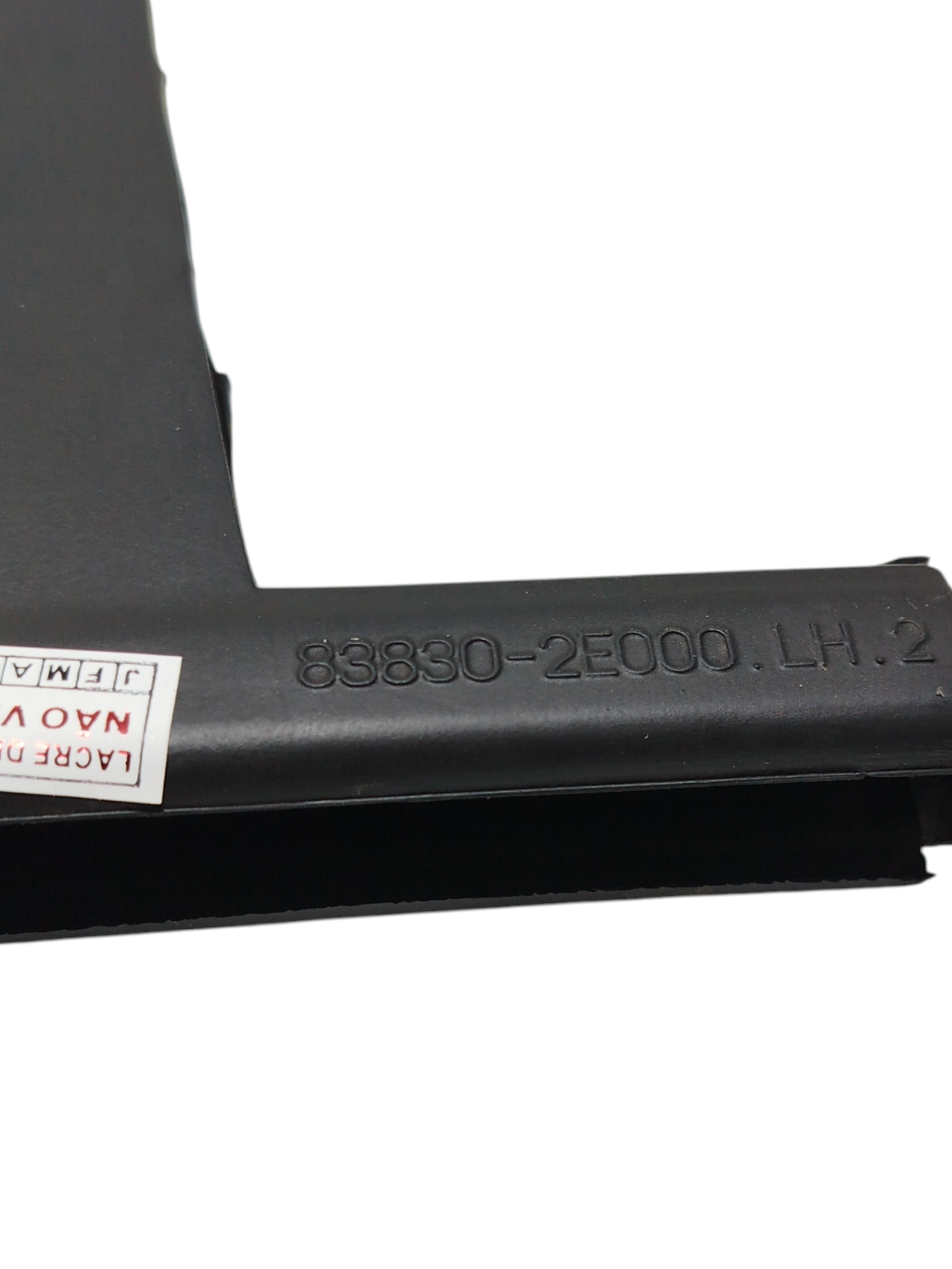 Moldura Vidr Tras Esq Hyundai Tucson 2012 838302E000 1