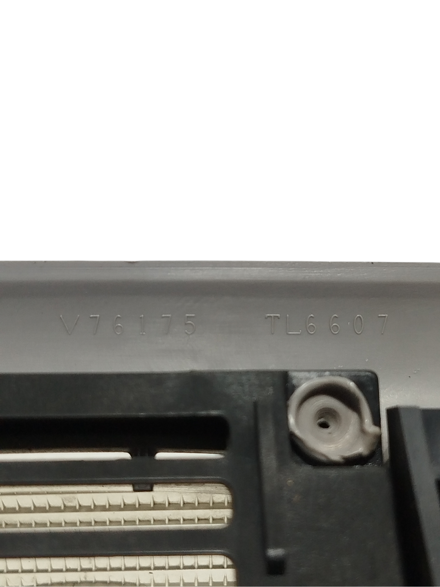 Alça Pqp Traseira Direita Chrysler Grand Caravan 1997 1