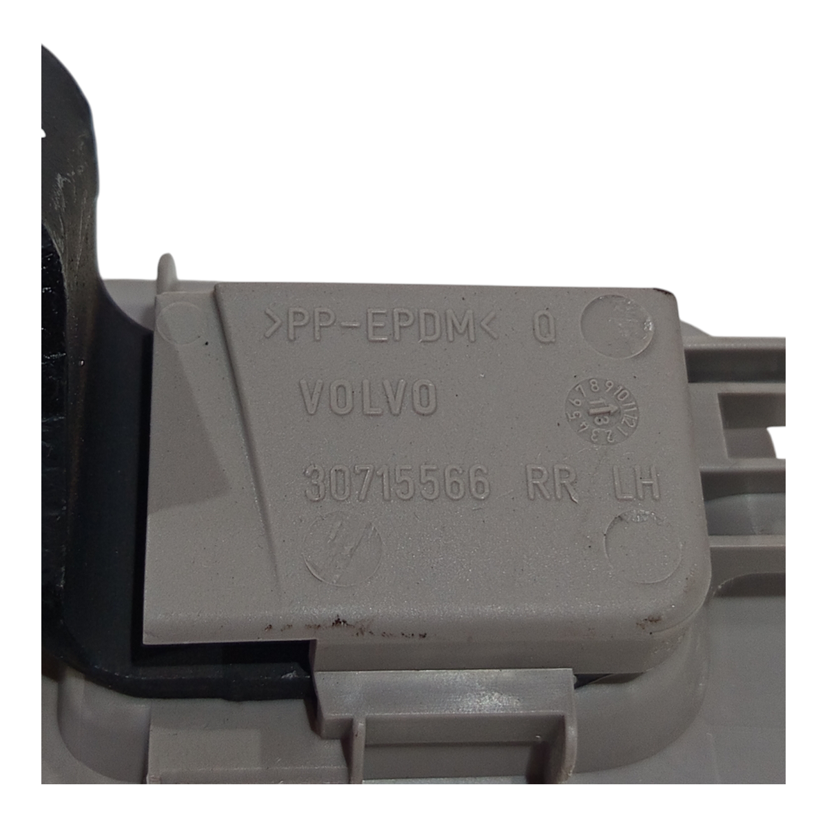 Suporte Cobertura Teto Traseiro Esquerdo Volvo Xc60 T5 13/17 5