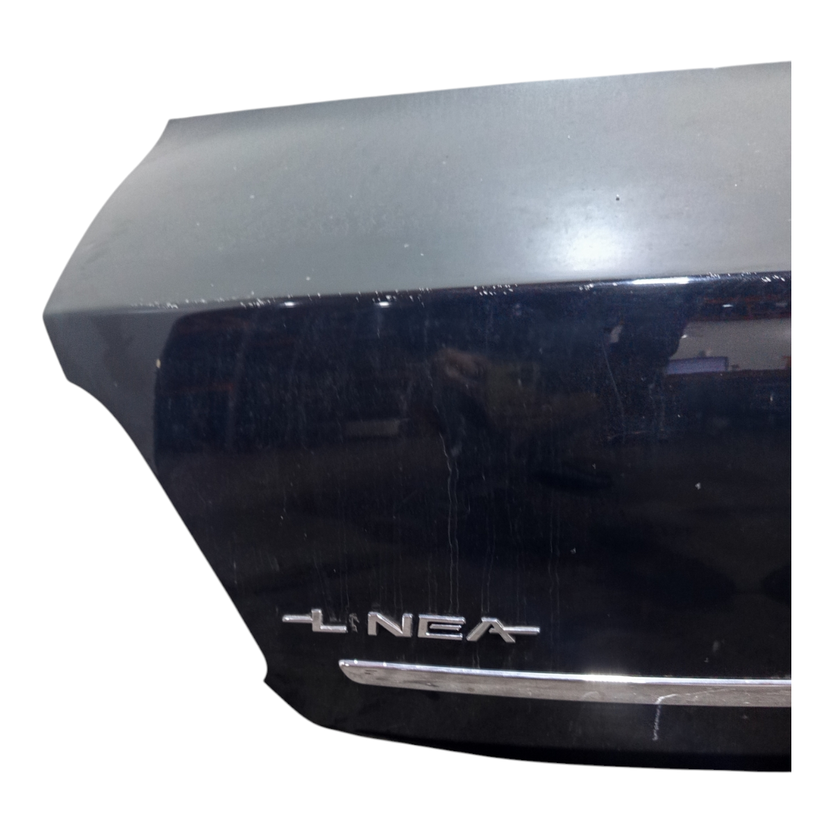 Tampa Traseira Porta Mala Fiat Linea LX 2009 a 2010 5