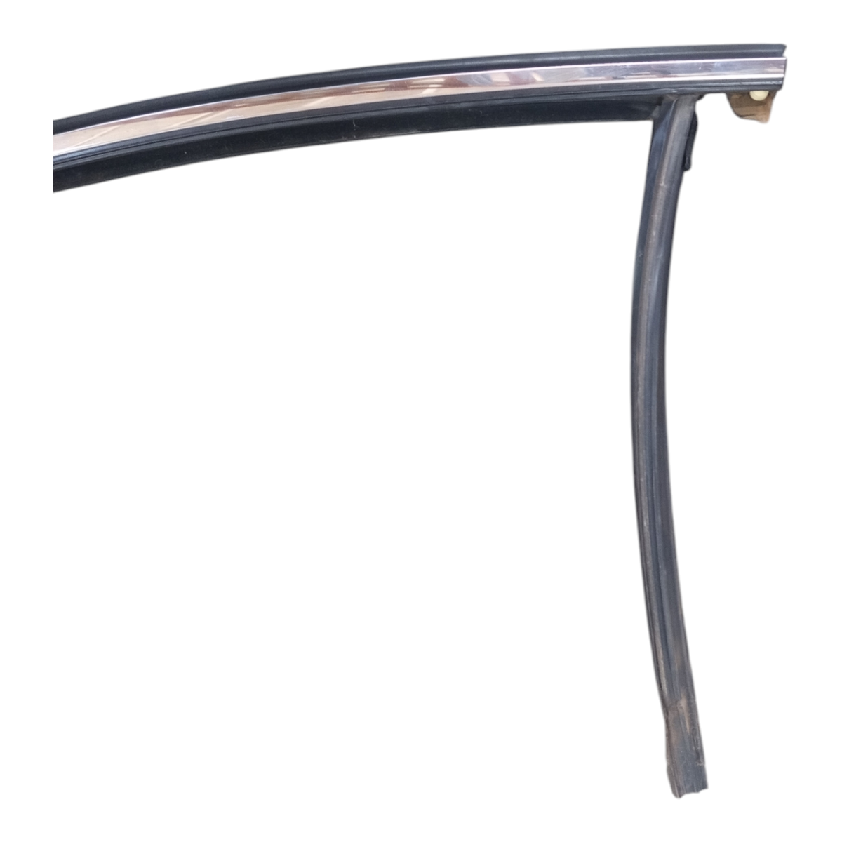 canaleta porta dianteira esquerda ford fusion 2013 a 2020 1
