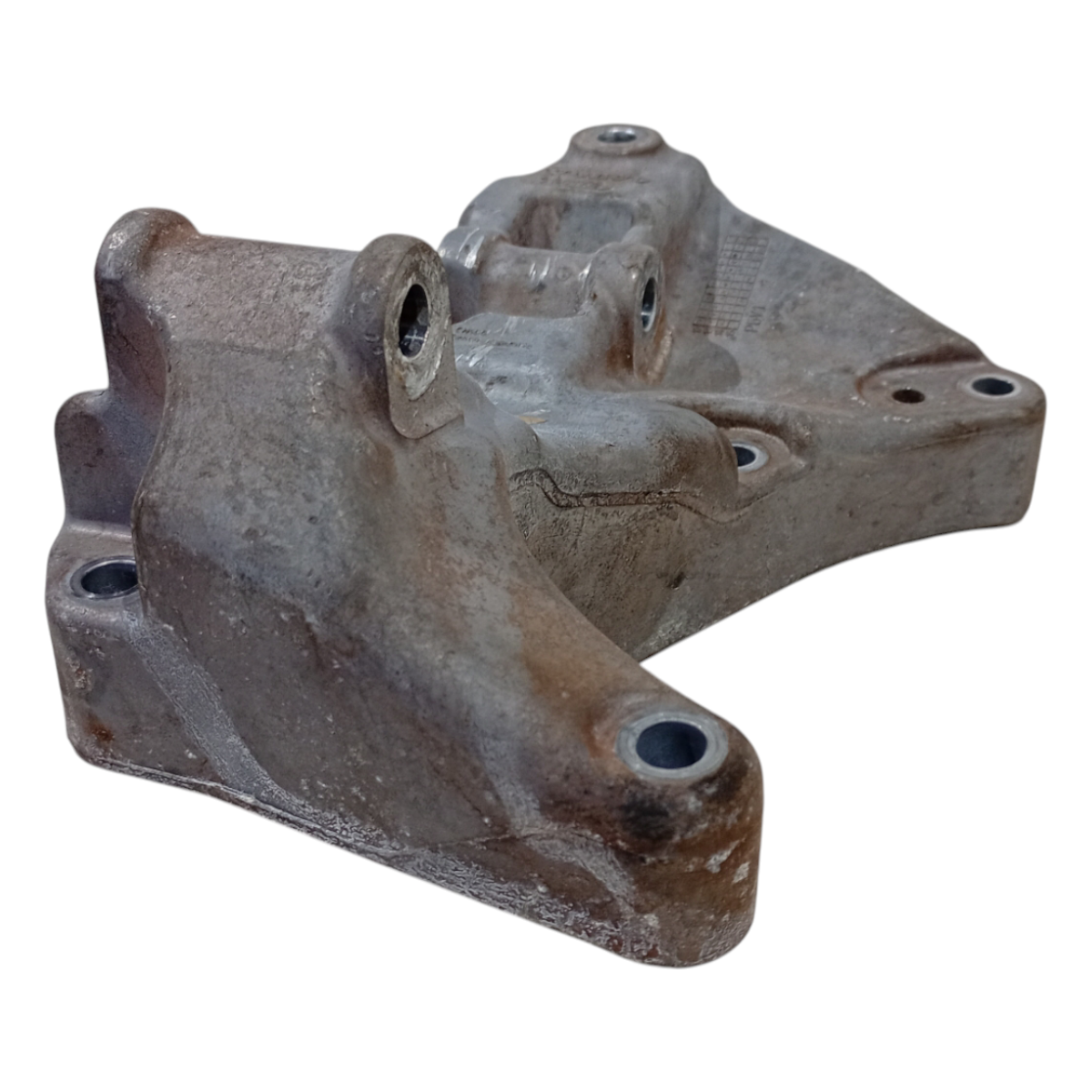 Suporte Alternador Volvo Xc60 T5 2.0 2013 2014 2015 16 2017 3