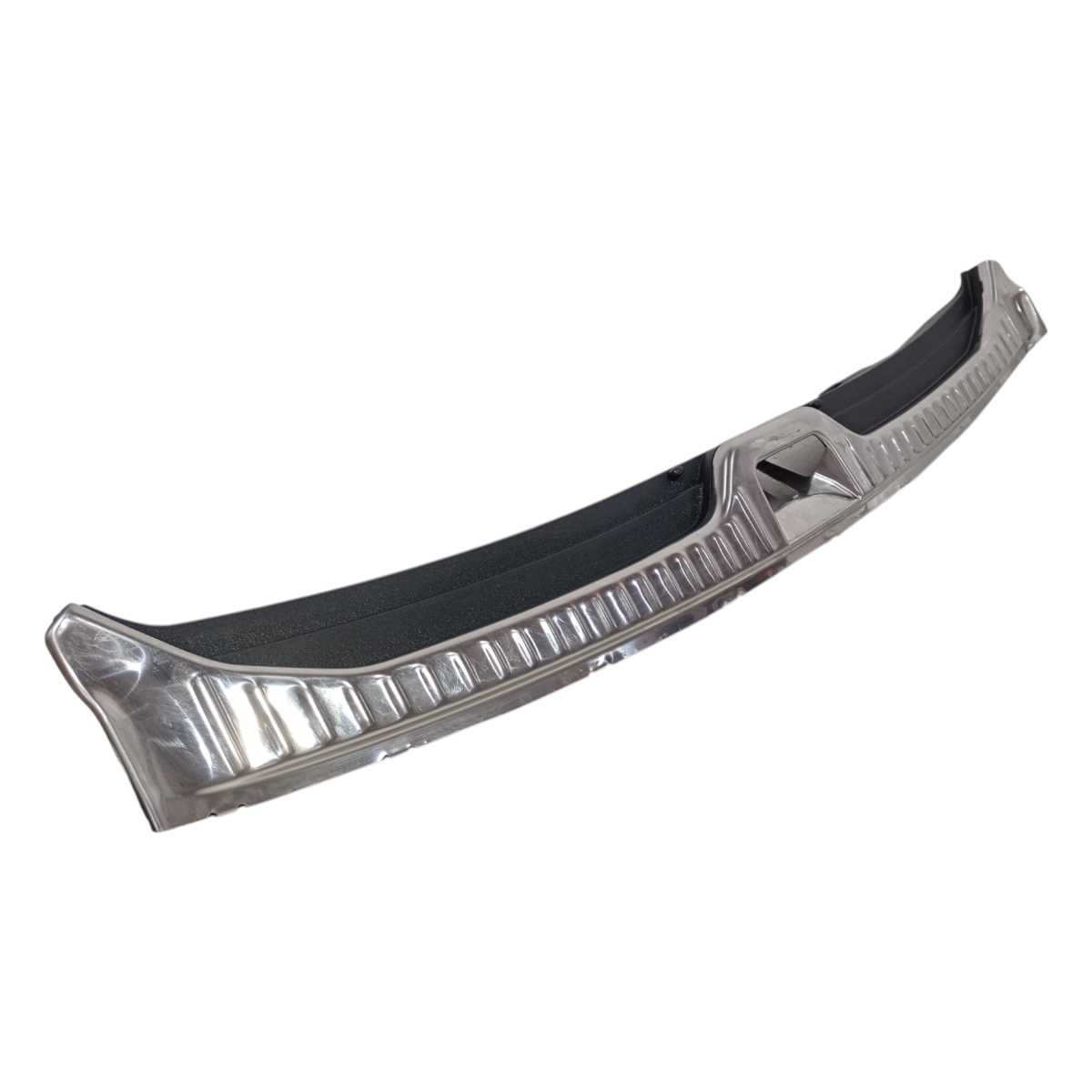 soleira traseiro porta malas volvo xc60 2013/2014/2017 2
