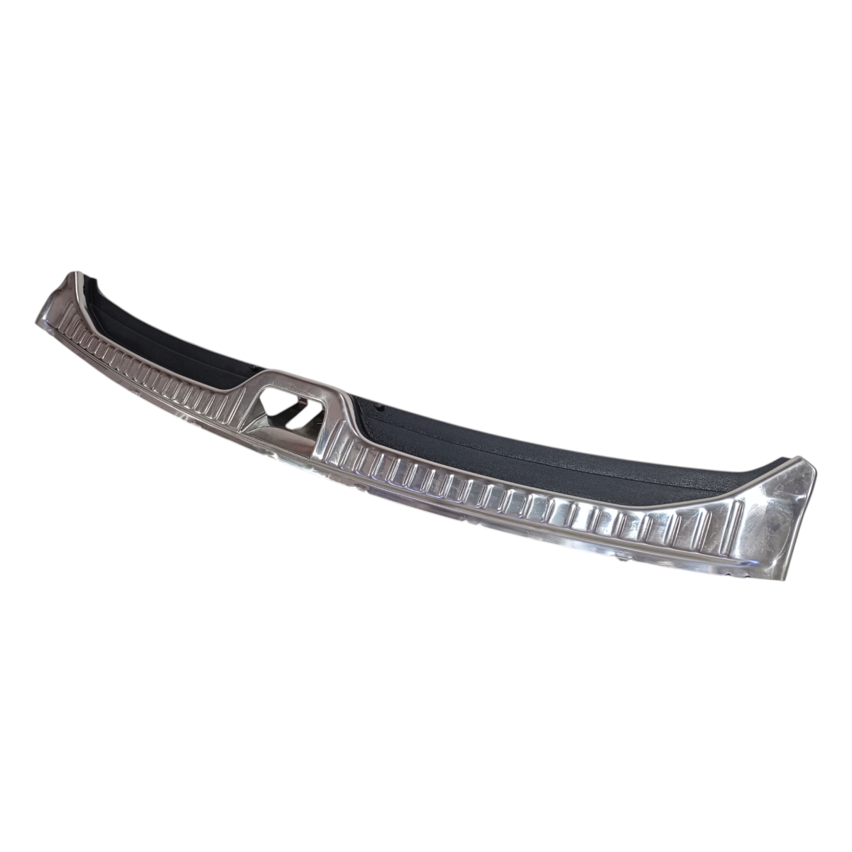 soleira traseiro porta malas volvo xc60 2013/2014/2017
