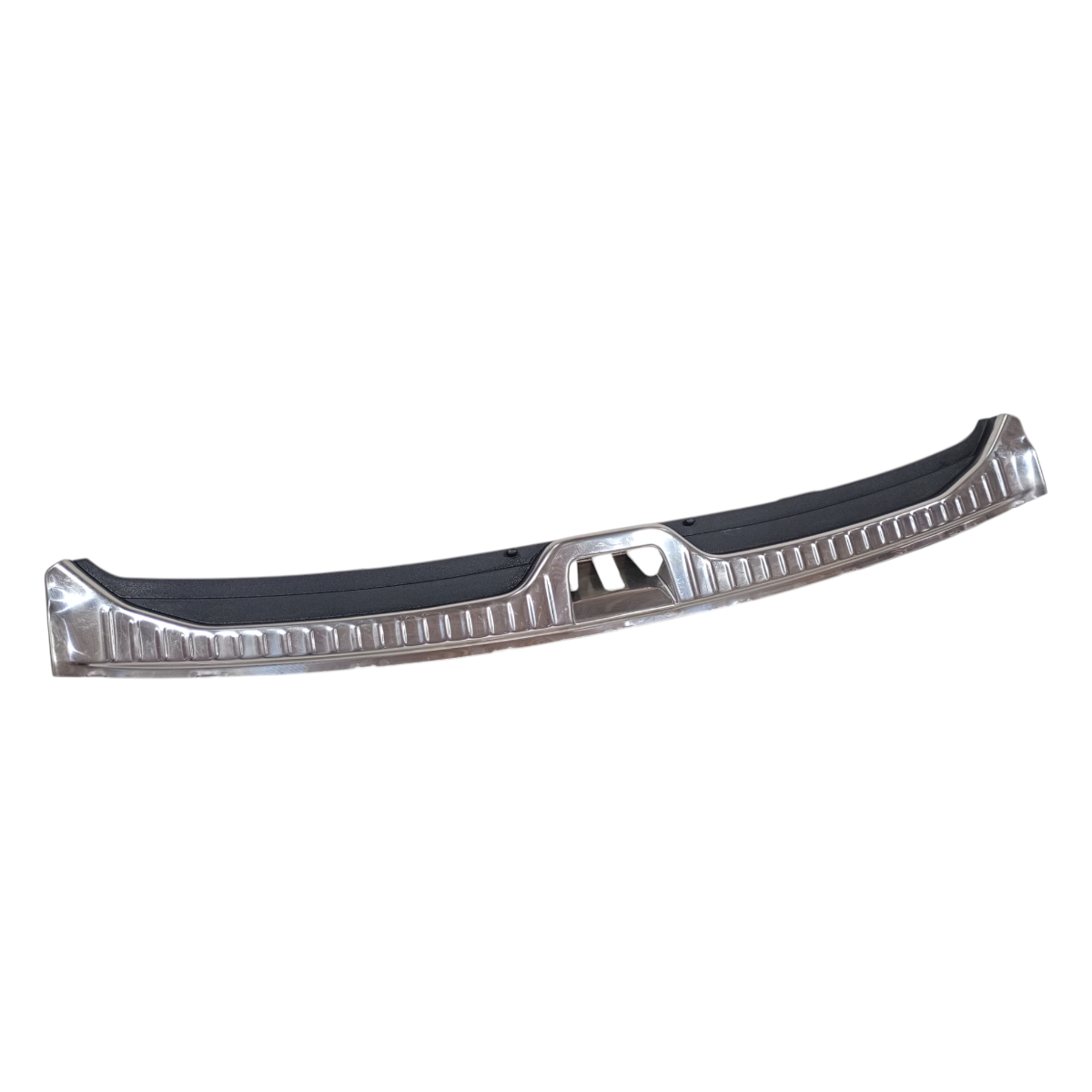 soleira traseiro porta malas volvo xc60 2013/2014/2017 3