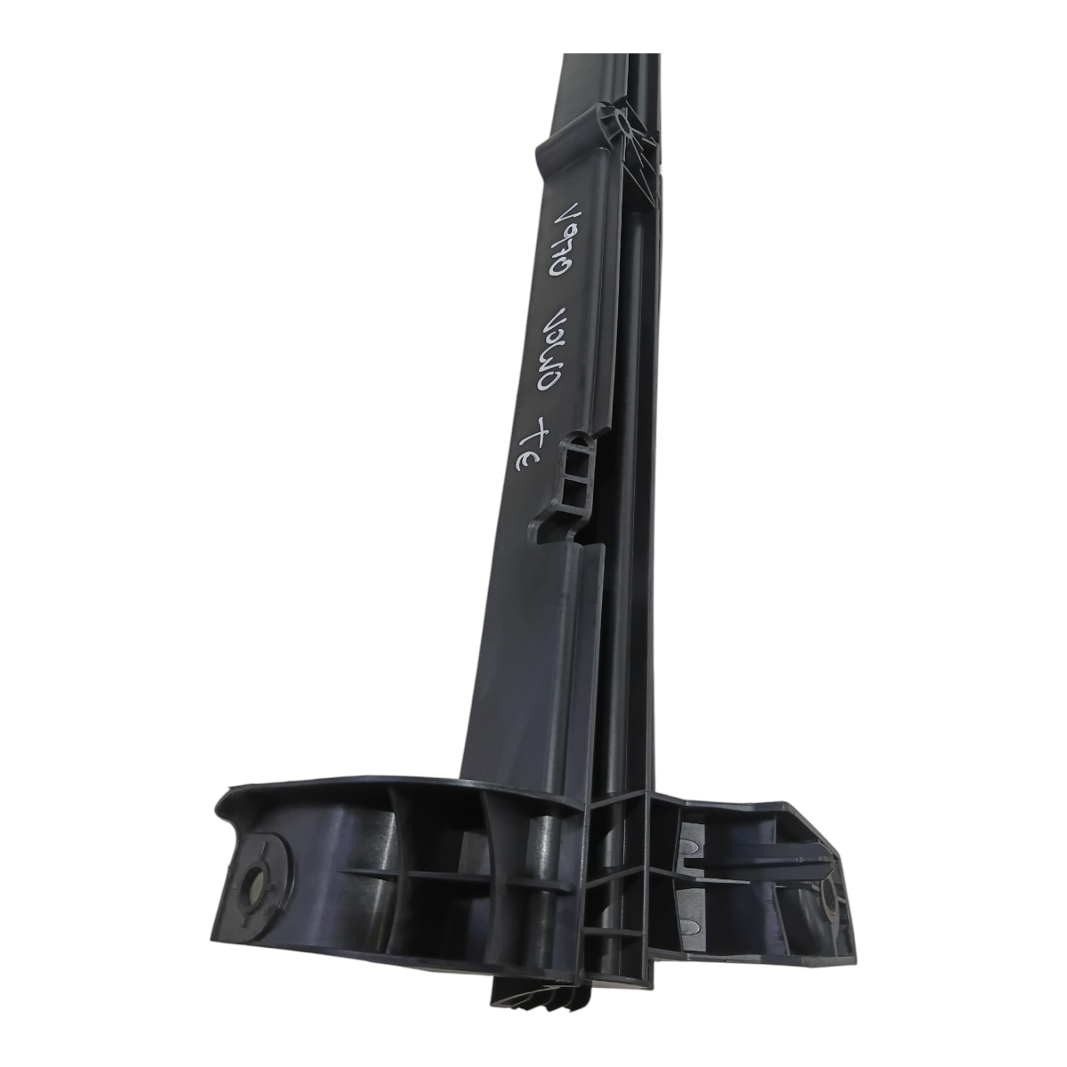 suporte esquerdo tampao porta malas VOLVO XC60 2013/2017 4