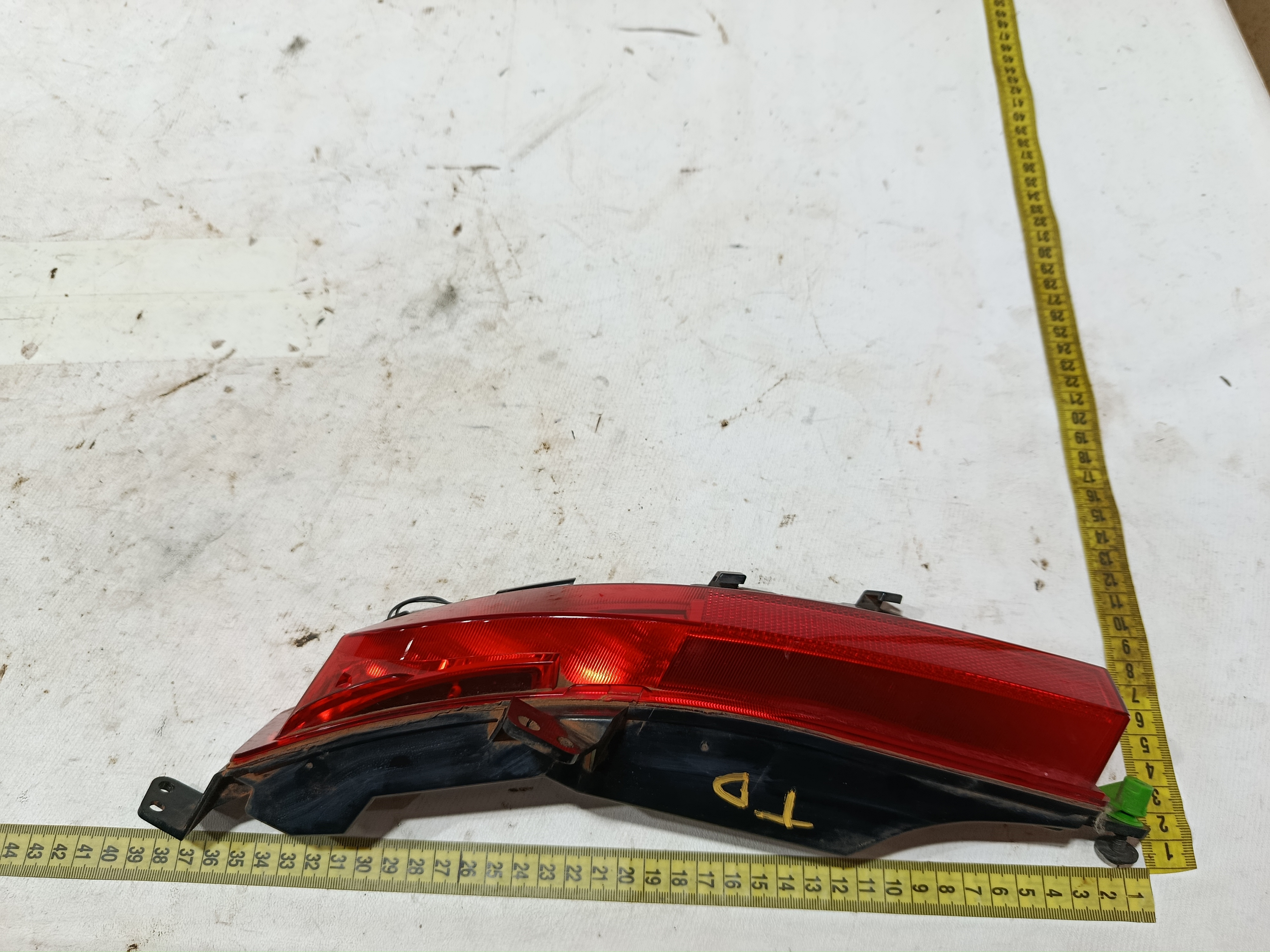 refletor olho gato traseiro direito Discovery Sport 2022 8