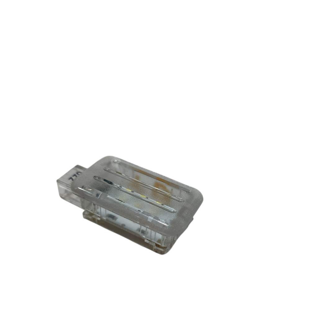 Luz cortesia porta malas Discovery Sport 2022 3