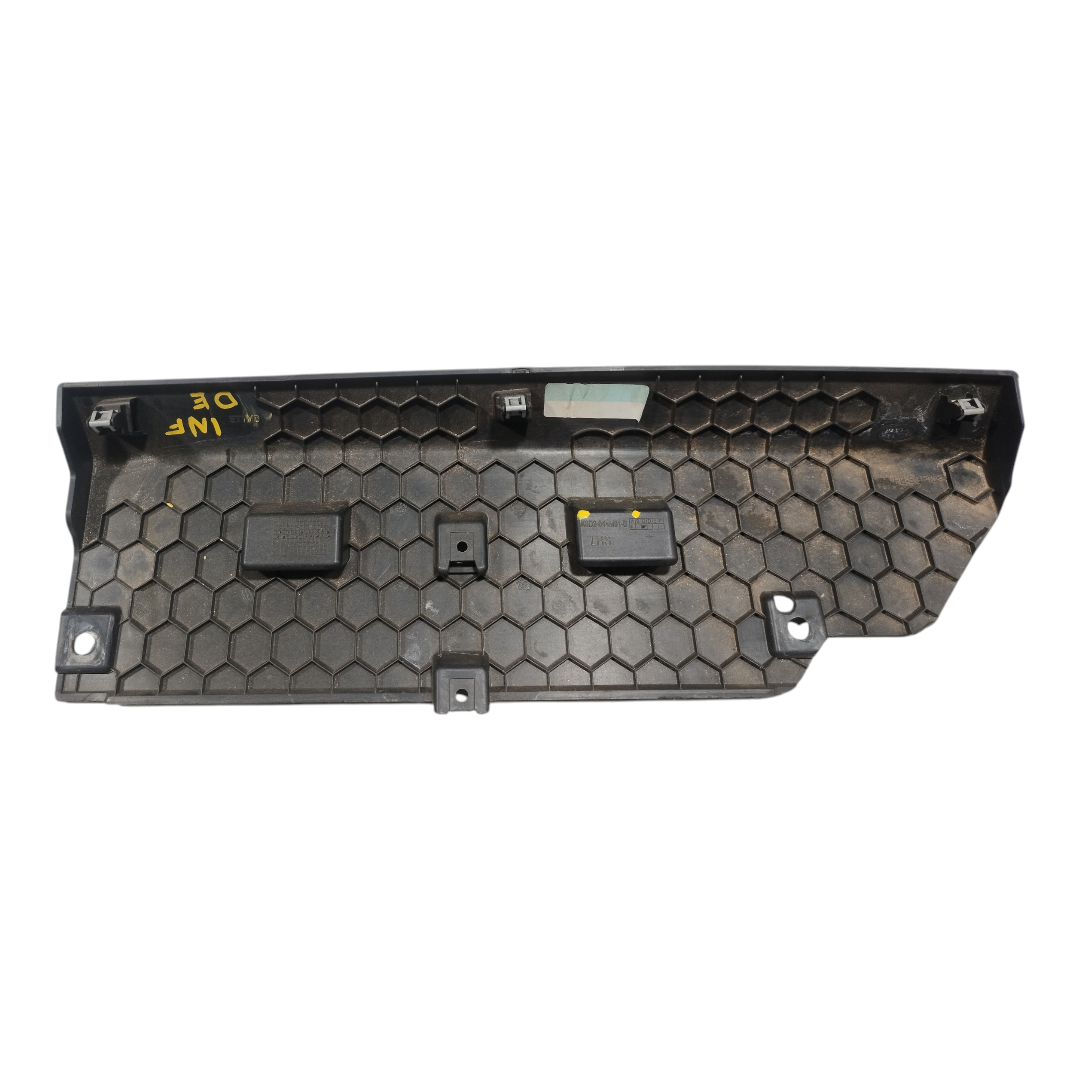 moldura inf esquerdo painel Discovery Sport 2022 4