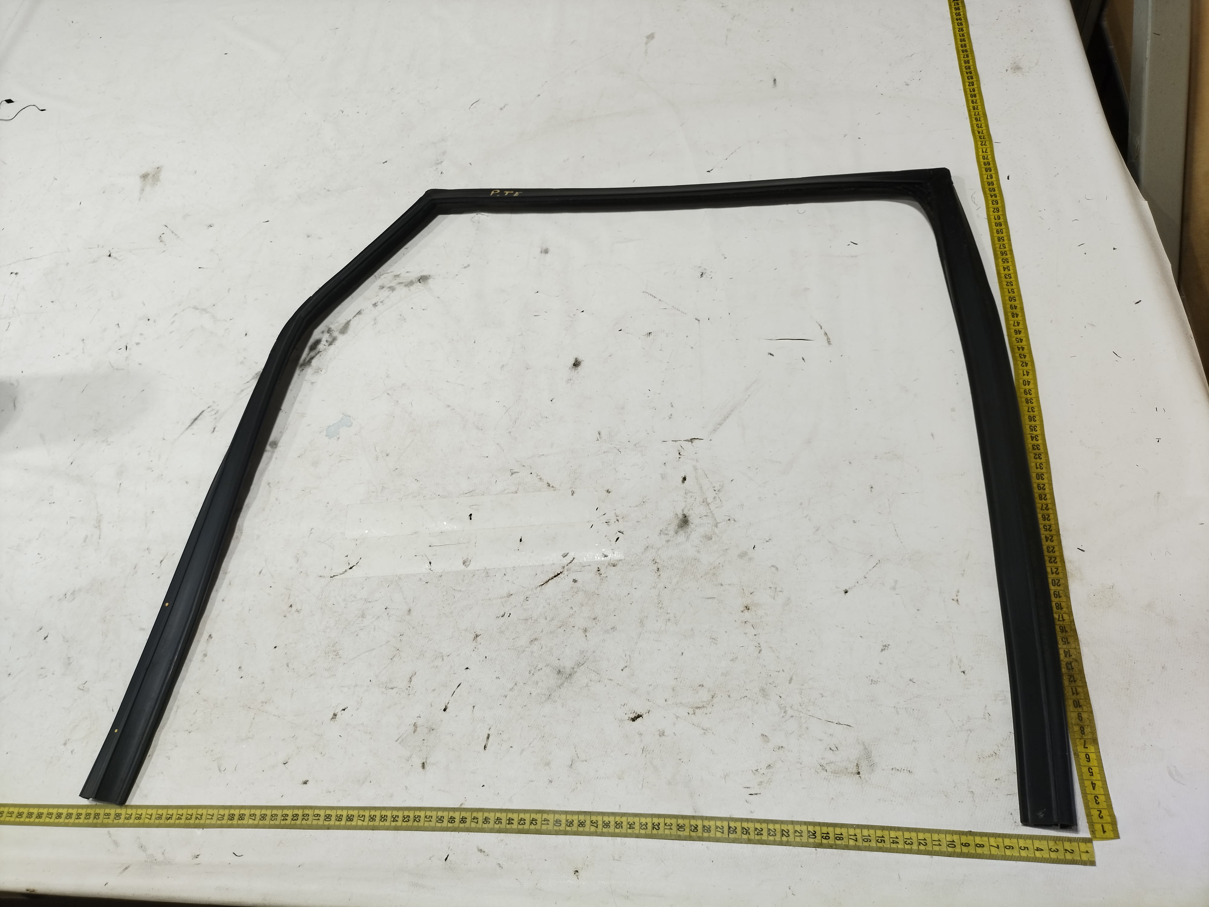 borracha vidro porta traseira Esq Discovery Sport 2021 2022 7