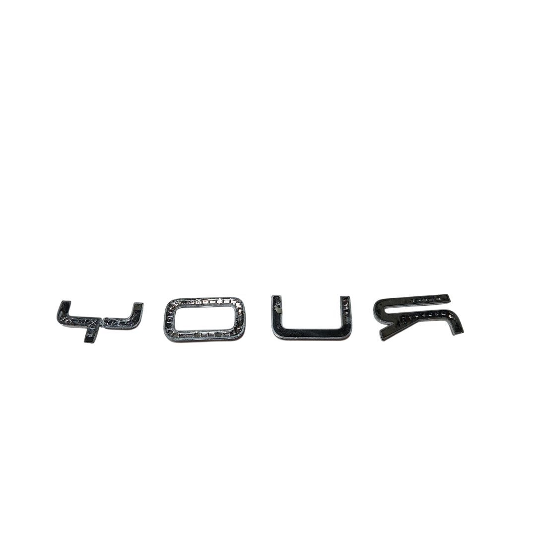 Letreiro YOUR tampa tras BYD YUAN PLUS 2025 4