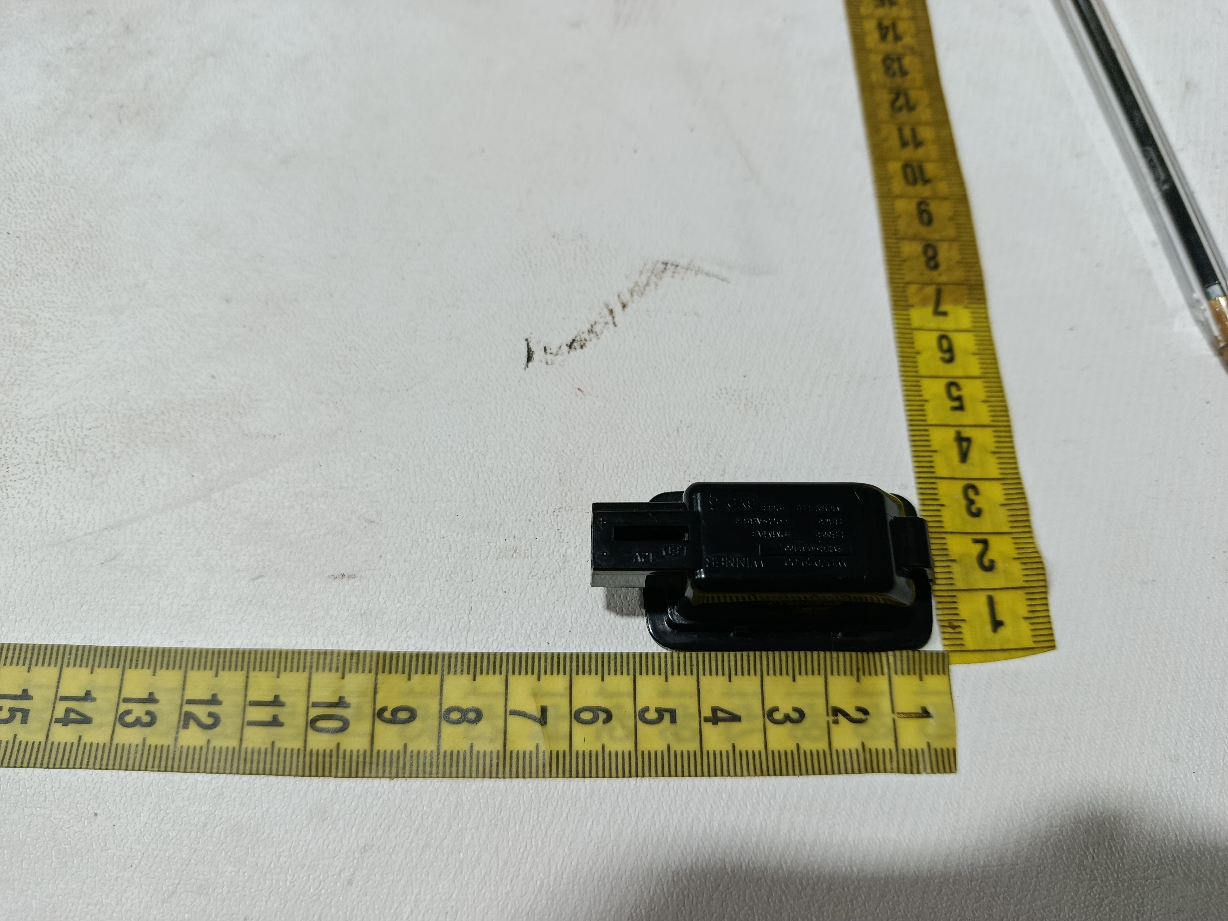 Luz cortesia teto BYD YUAN PLUS 2025 9
