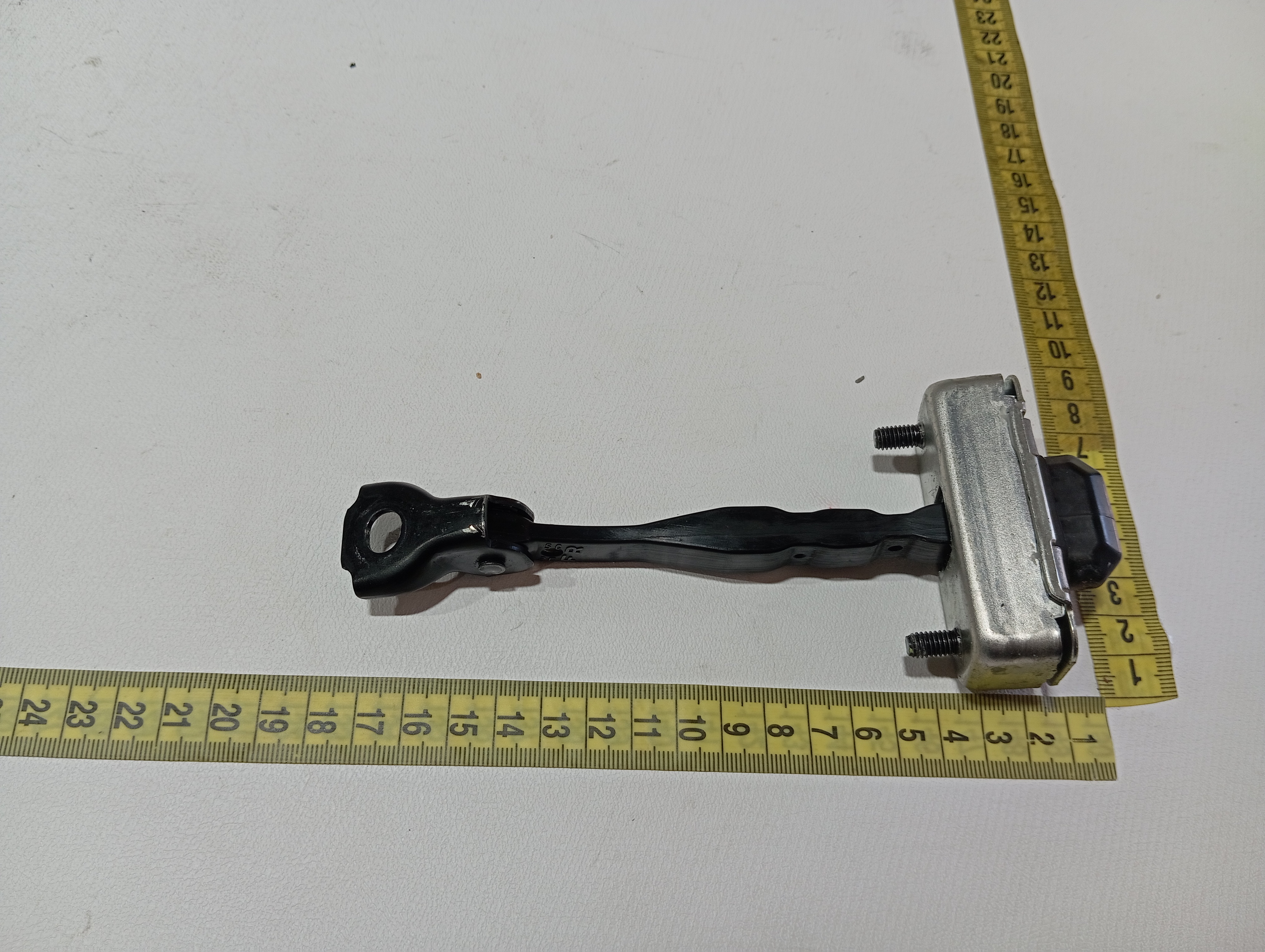 Limitador porta dianteira esquerda BYD YUAN PLUS 2025 7