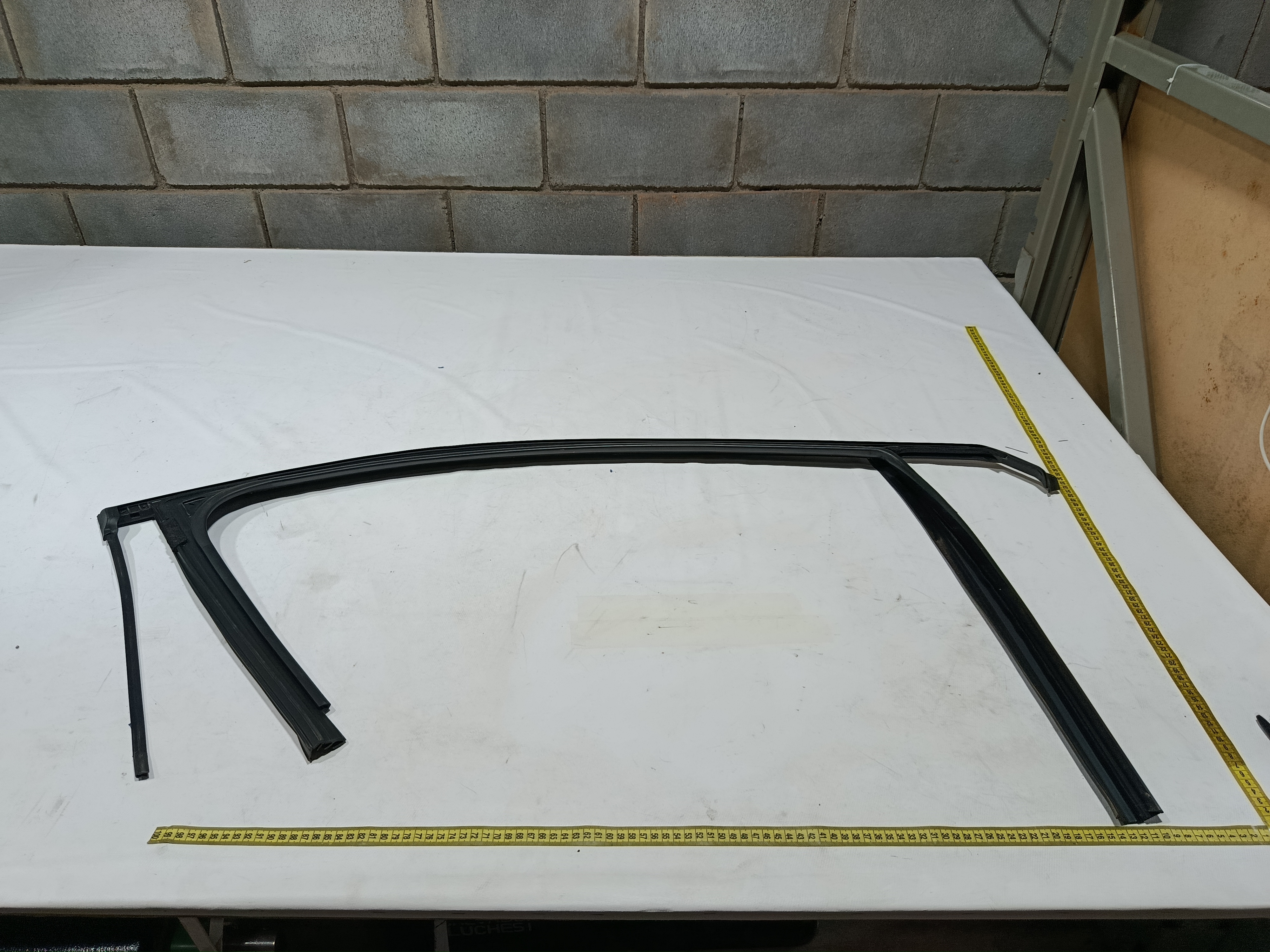 Borracha Vidro Porta Dianteira Esquerda Byd Yuan Plus 2025 9