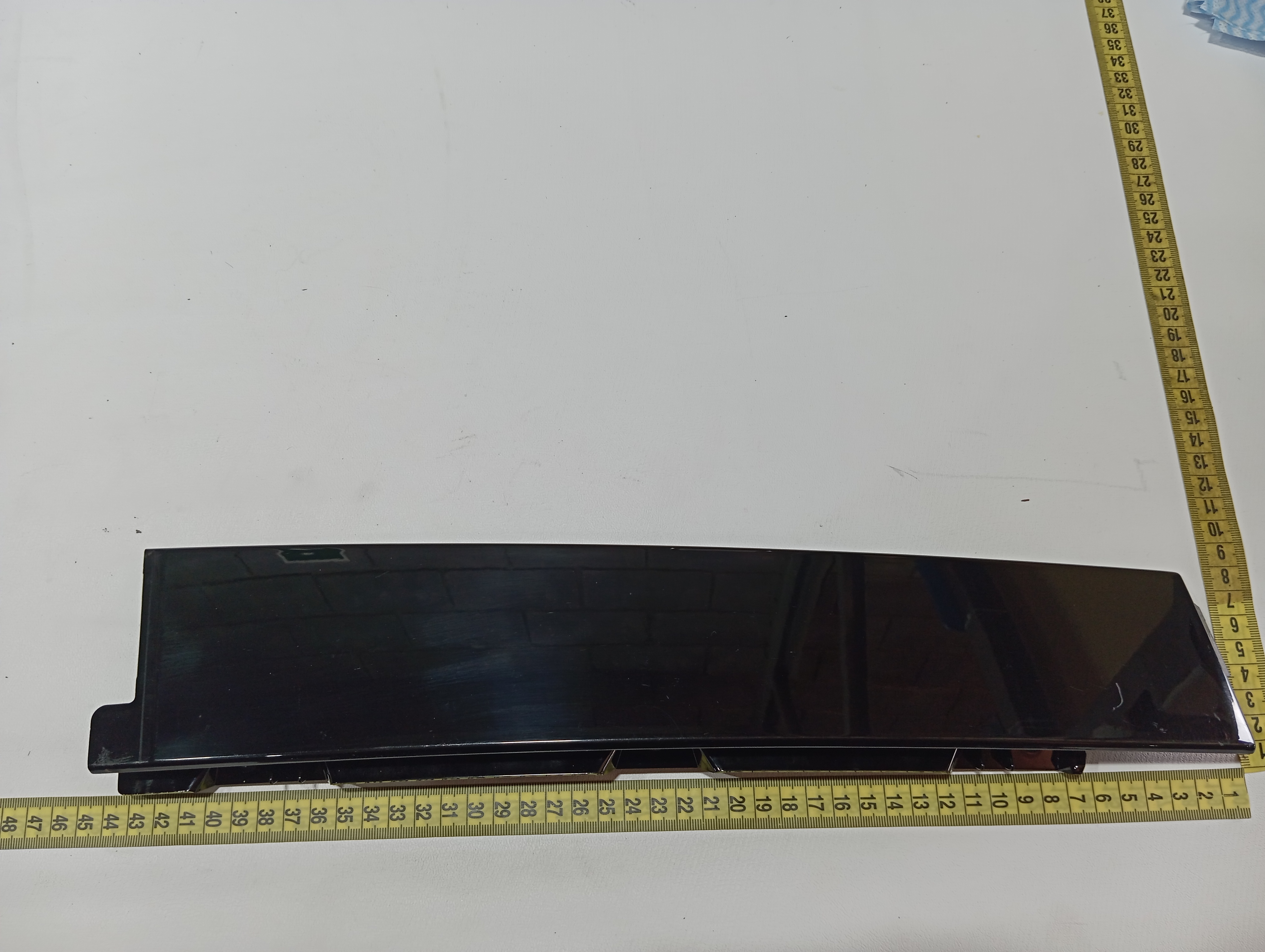 Moldura porta traseira esquerda BYD YUAN PLUS 2023 2025 9