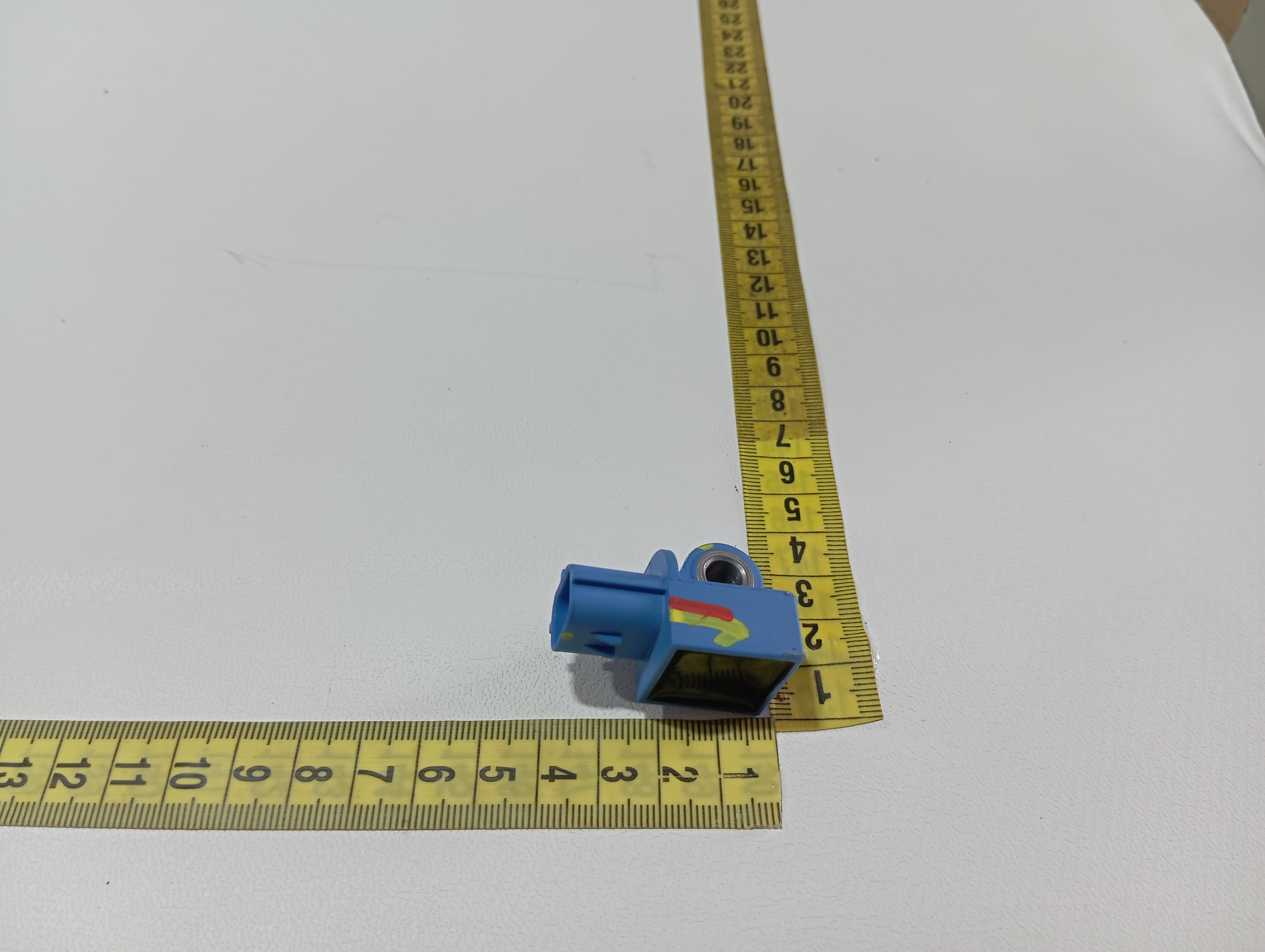 Sensor impacto esq BYD YUAN PLUS 2024 2025 6