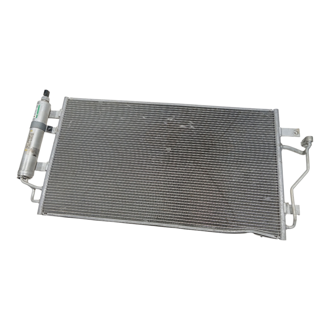 Condensador Ar Condicionado Nissan Leaf 2019 2020 2021 A 24