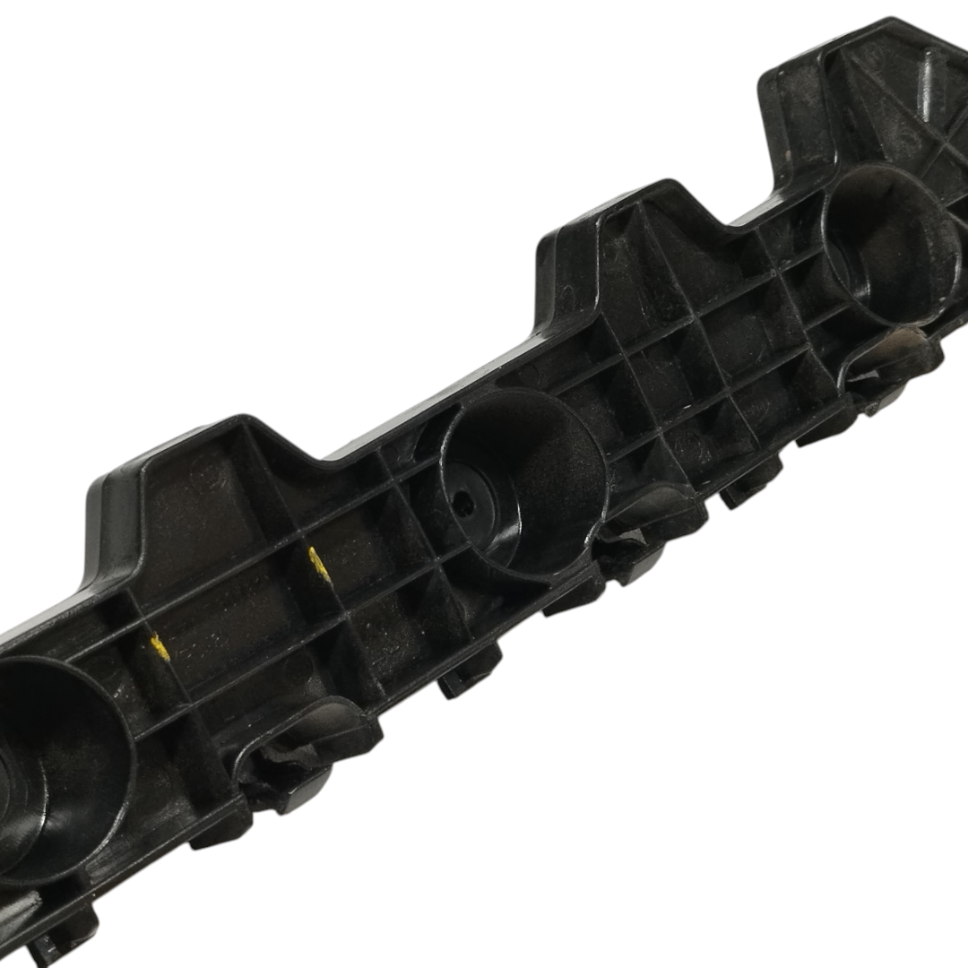 suporte esquerdo parachoque traseiro Byd king gs 2025 8