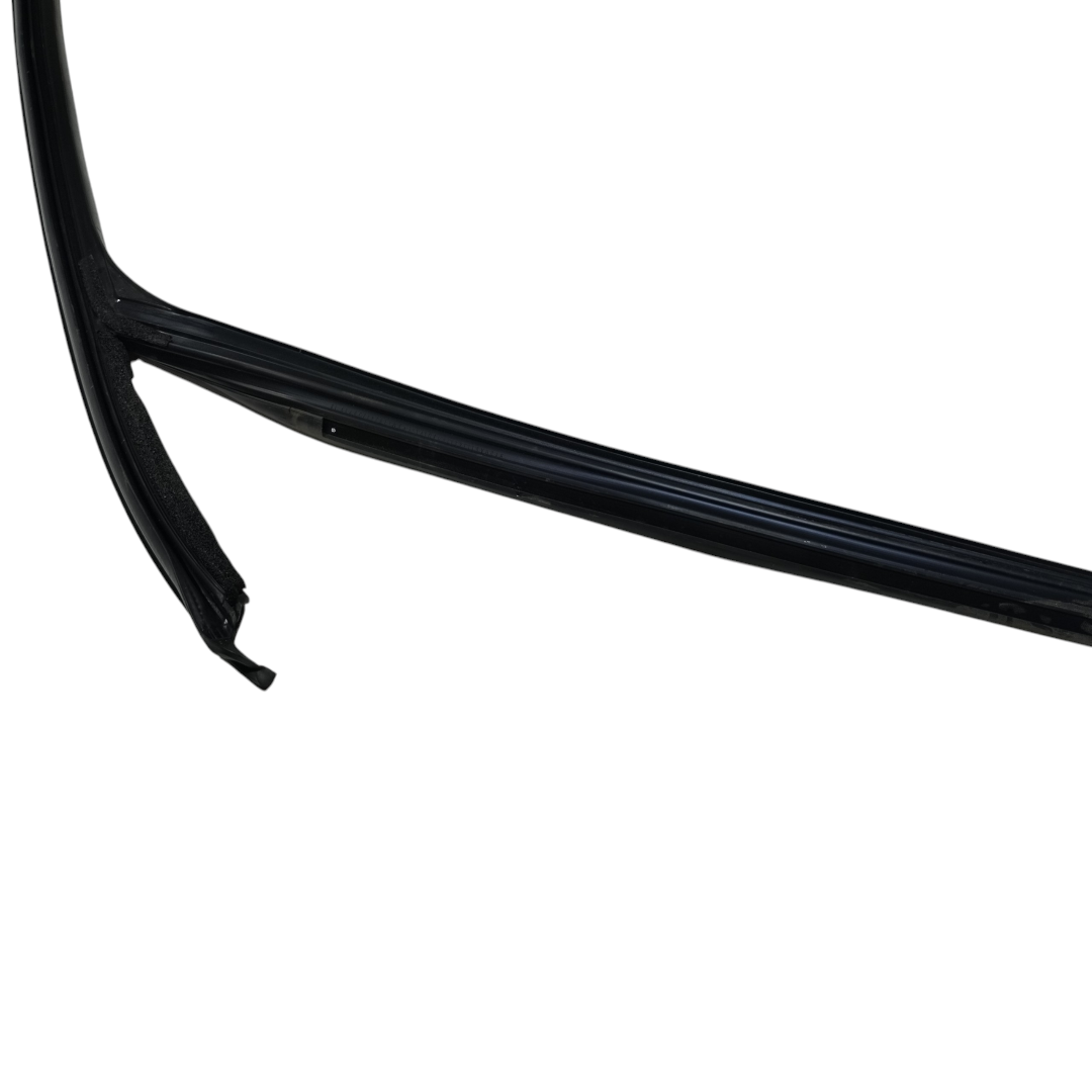moldura vidro porta dianteira direita Byd king gs 2025 4