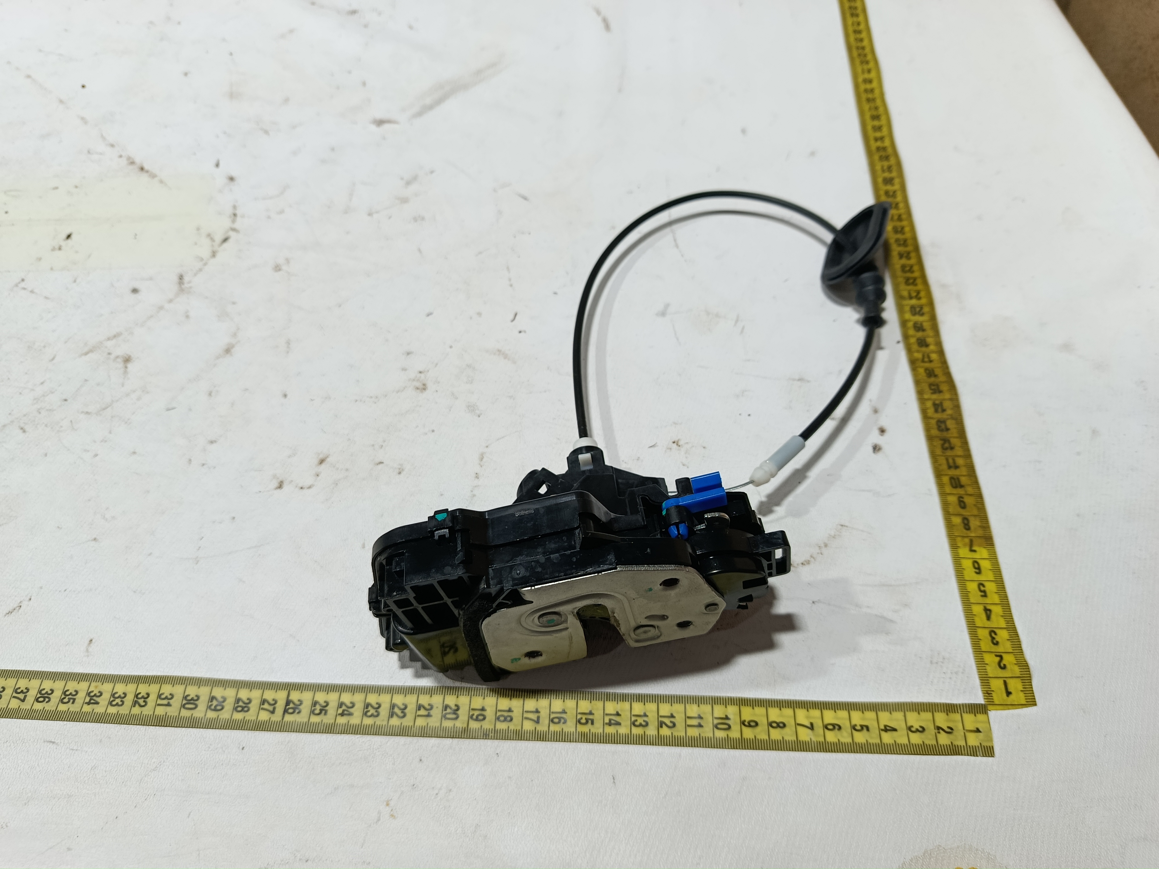 fechadura porta traseira direita Byd king gs 2025 8