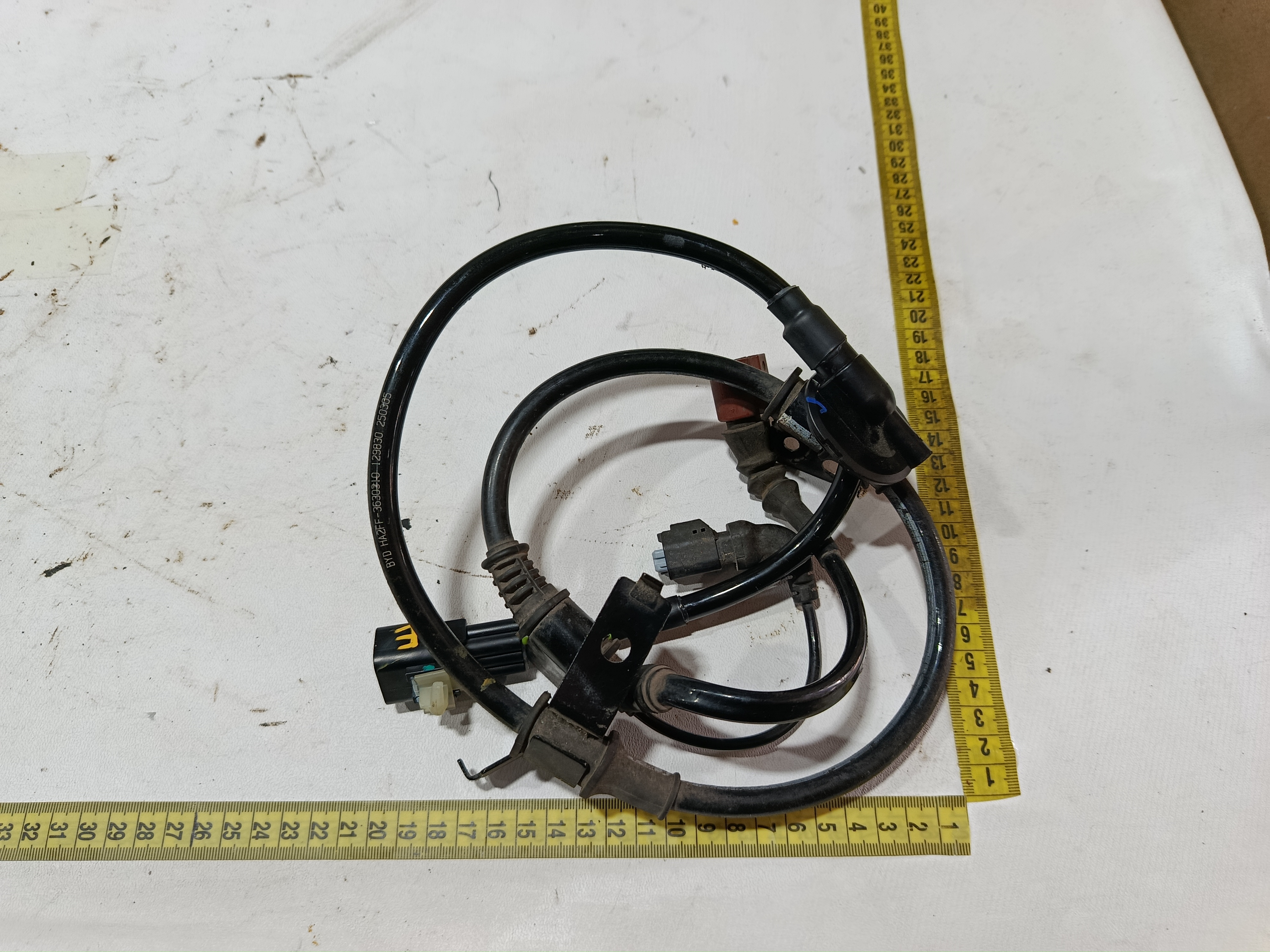 Chicote abs traseiro Esquerdo BYD KING GS 1.5 2025 9