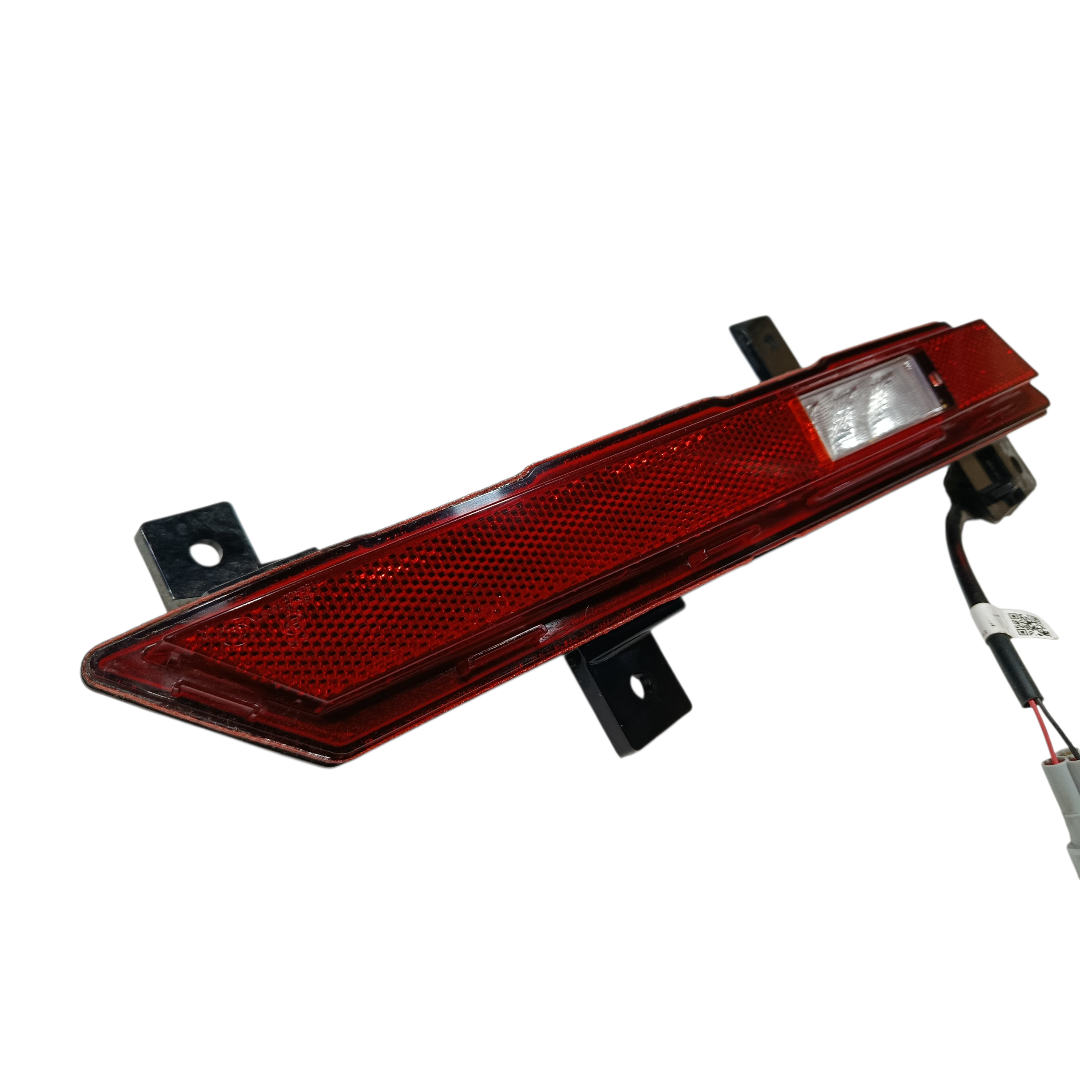 lanterna direita parachoque traseiro Byd king gs 2025 6