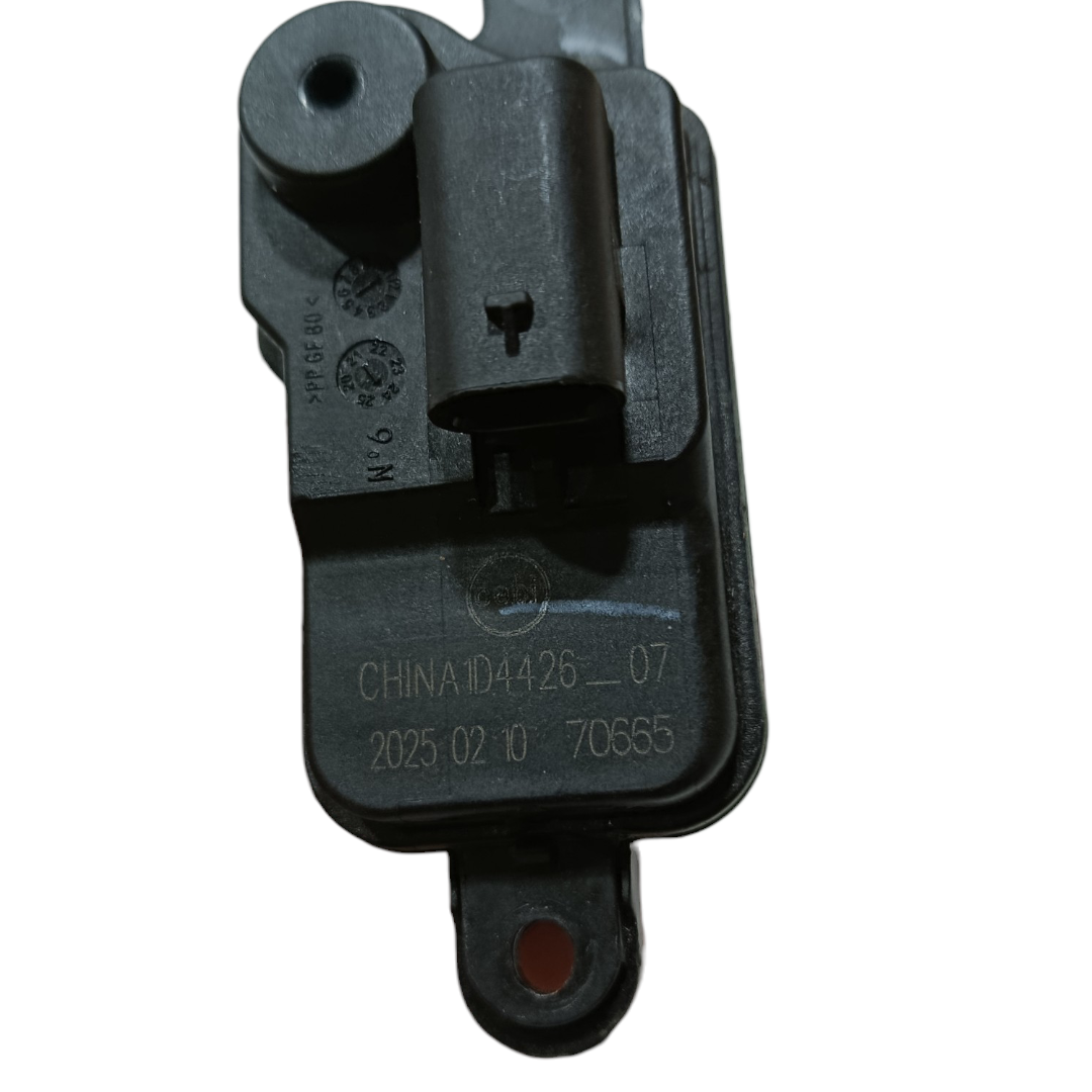 Trava portinhola tanque combustível BYD KING GS 1.5 2025 6