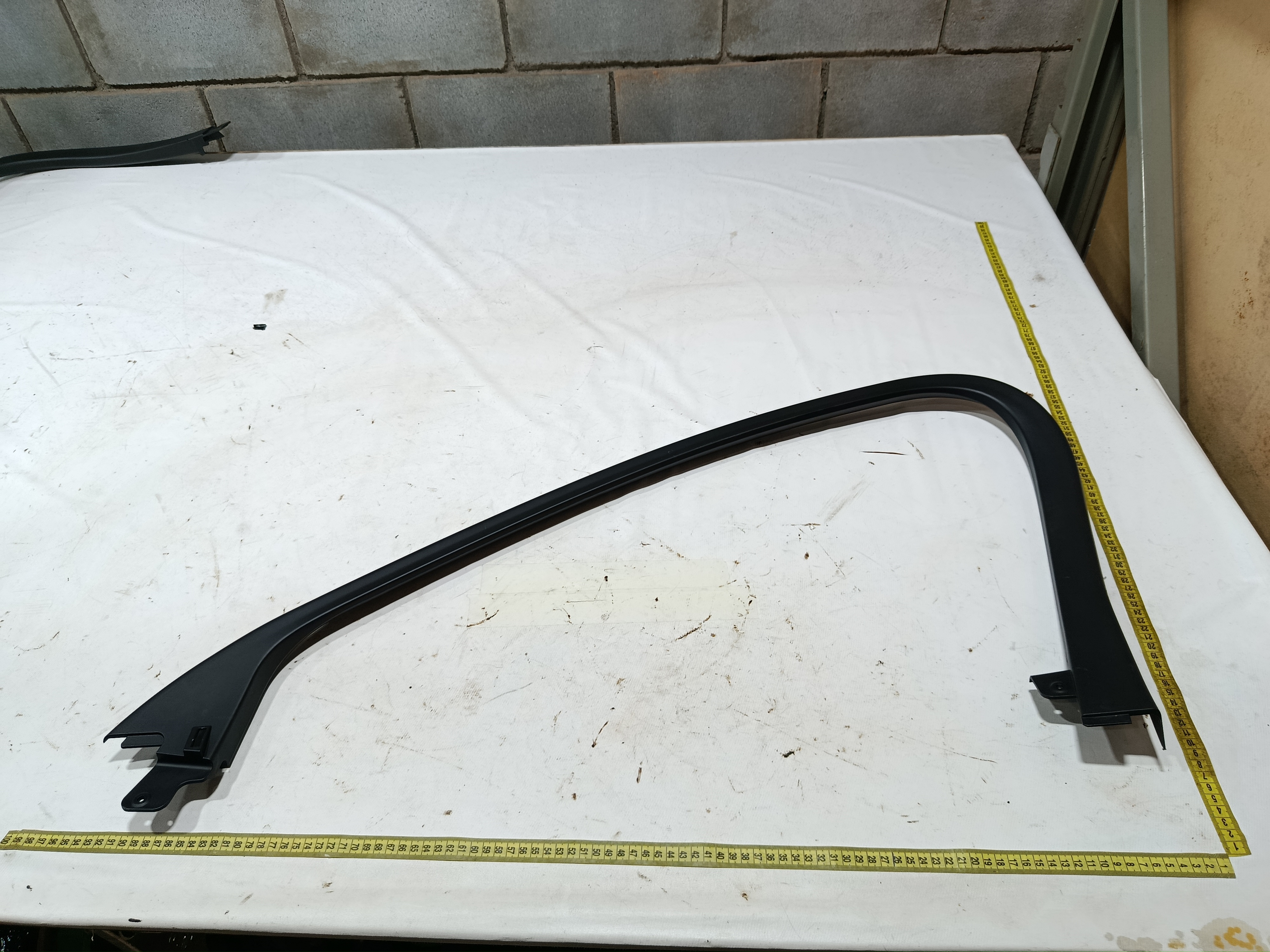 Moldura porta dianteira direita BYD KING GS 1.5 2025 10