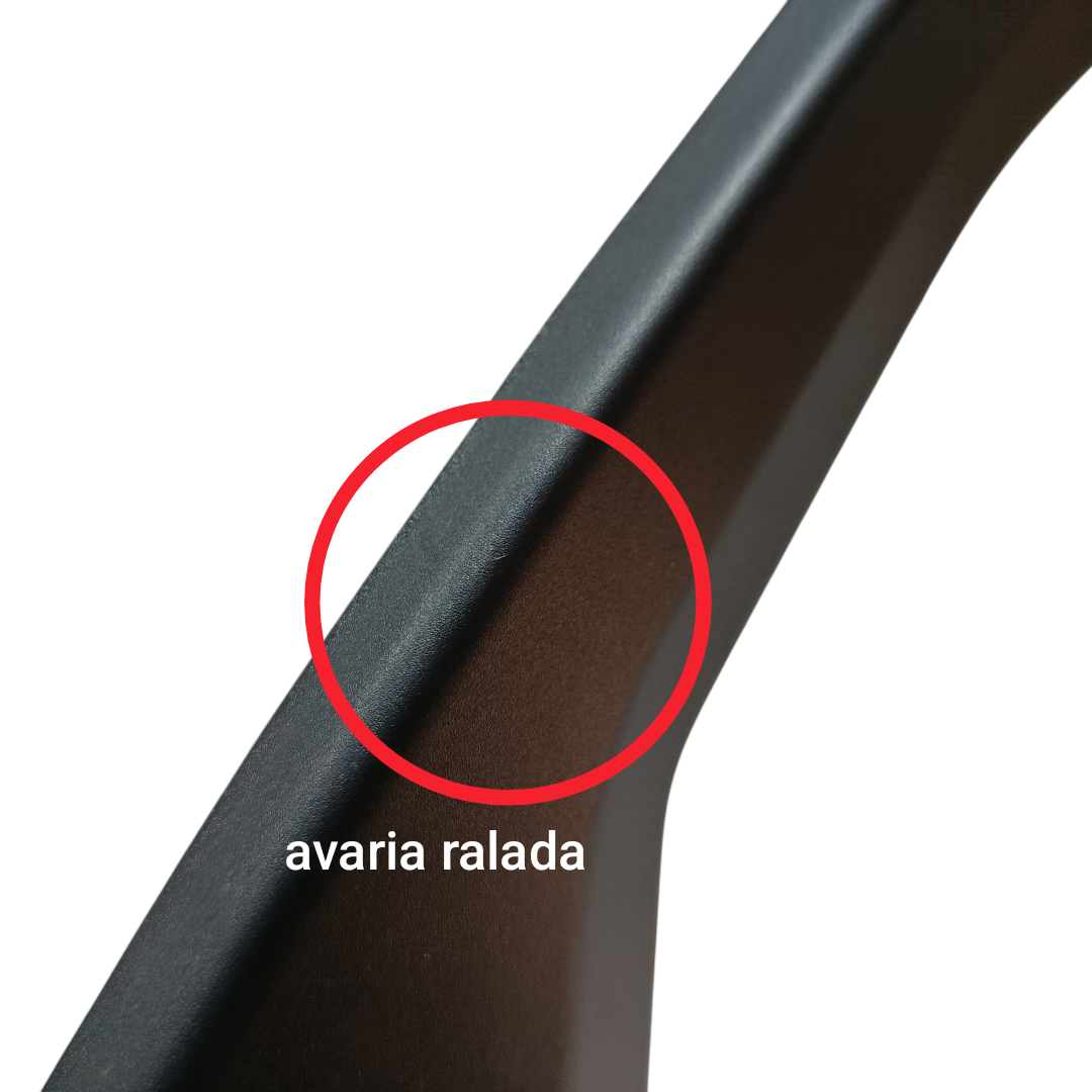 Moldura porta traseira Esquerda BYD KING GS 1.5 2025 8