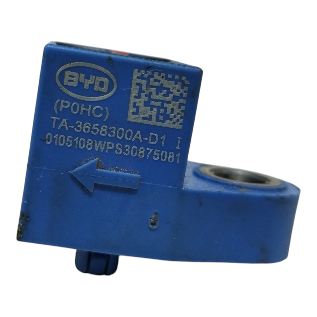 sensor impacto dianteiro direito BYD KING GS 1.5 2025 8
